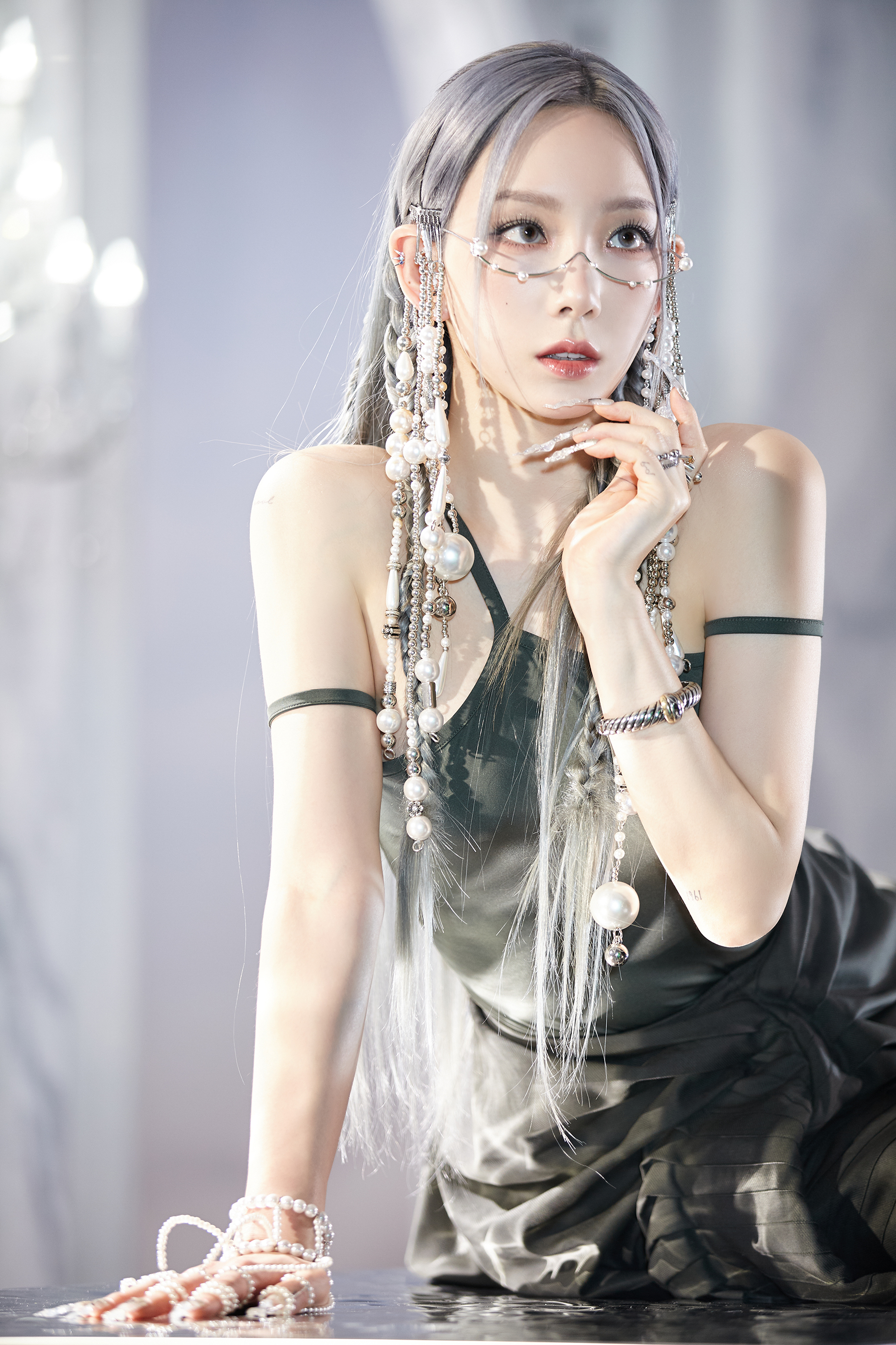 Kim Taeyeon SNSD Taeyeon Korean Women Women Model Singer Asian Stage Shots 1872x2808
