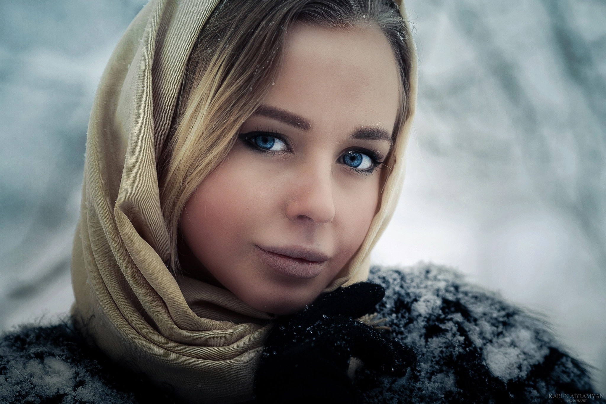 Woman Blonde Blue Eyes Face Hood Close Up Snow Winter 2048x1365