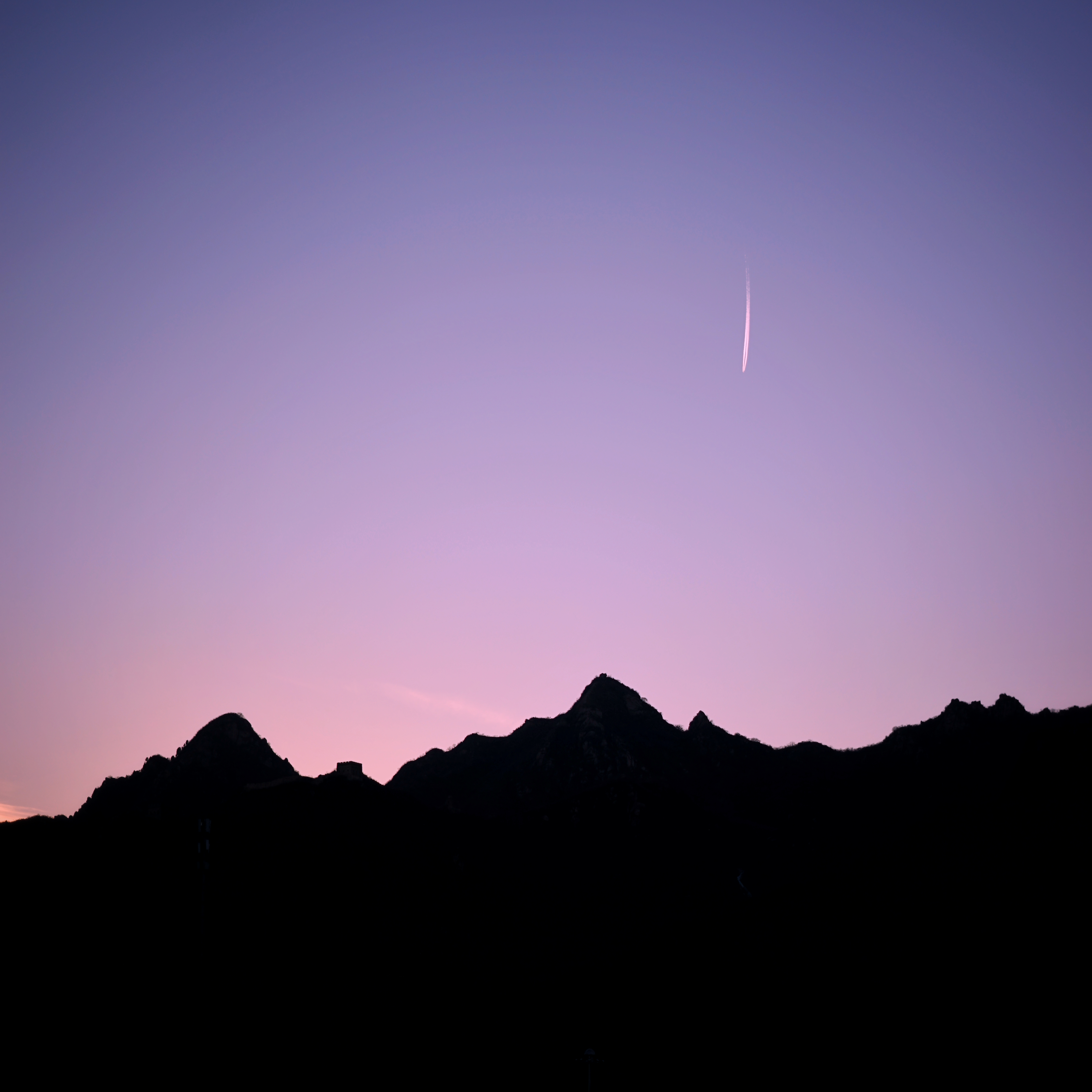 Dusk Chemtrails Silhouette Mountains 4000x4000
