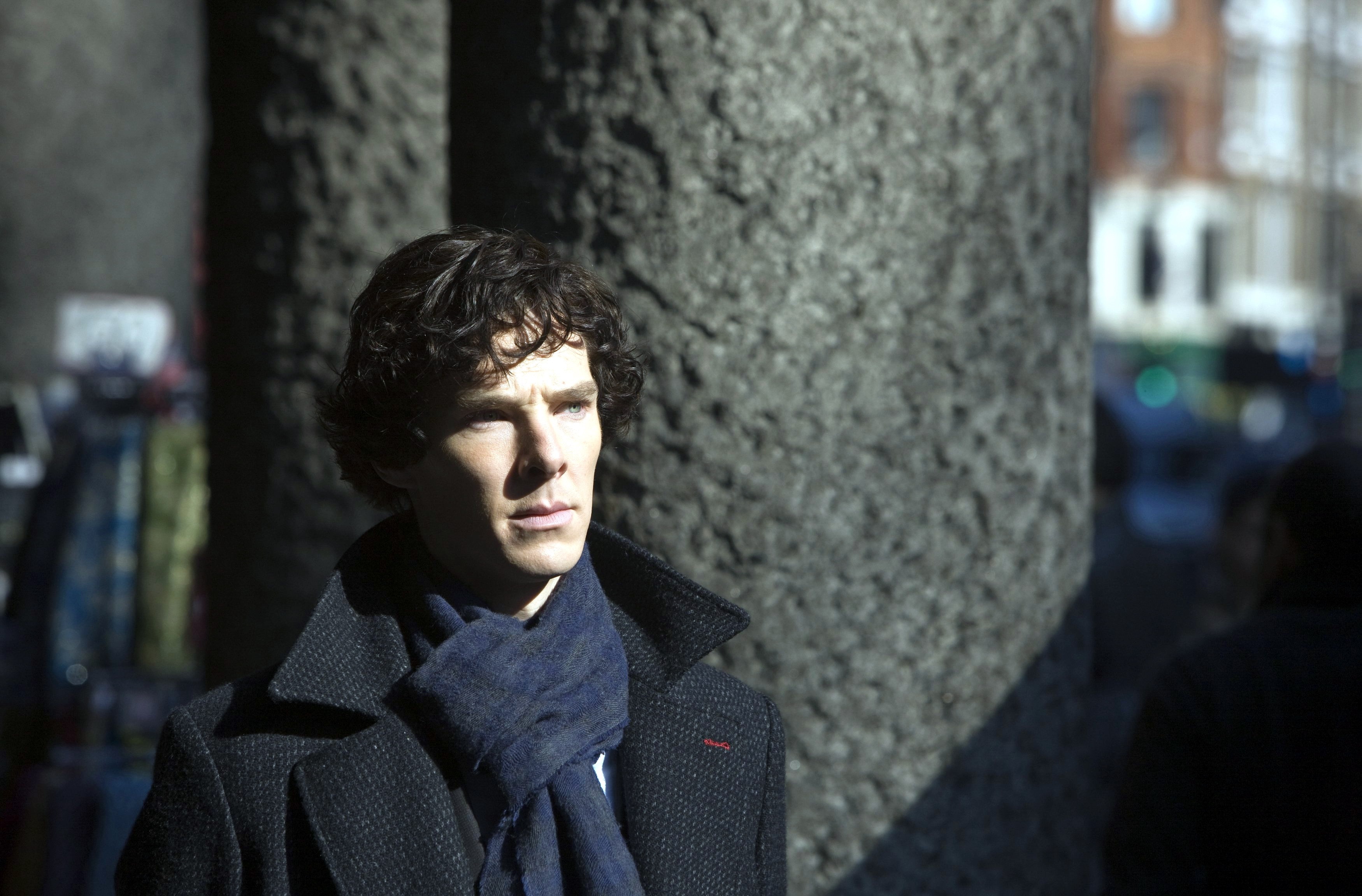 Benedict Cumberbatch Sherlock Holmes 3500x2304