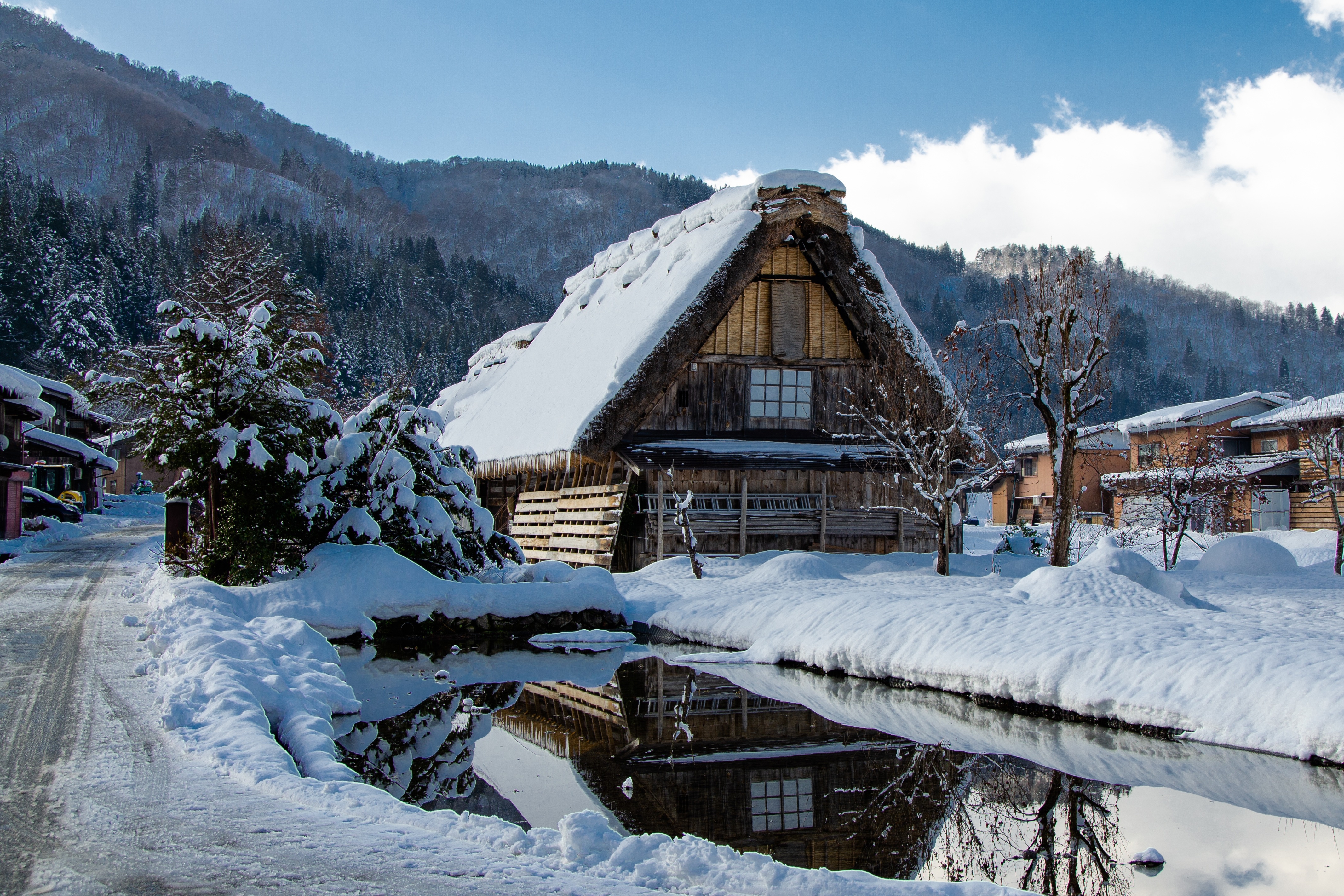 Winter Snow Mountain House Japan 4266x2844