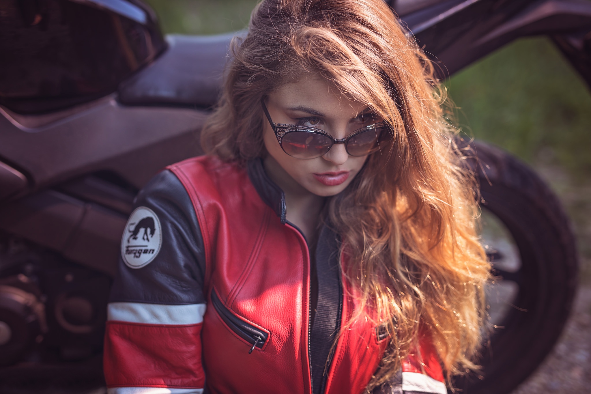 Woman Girl Redhead Sunglasses Leather Jacket Brown Eyes 2048x1365