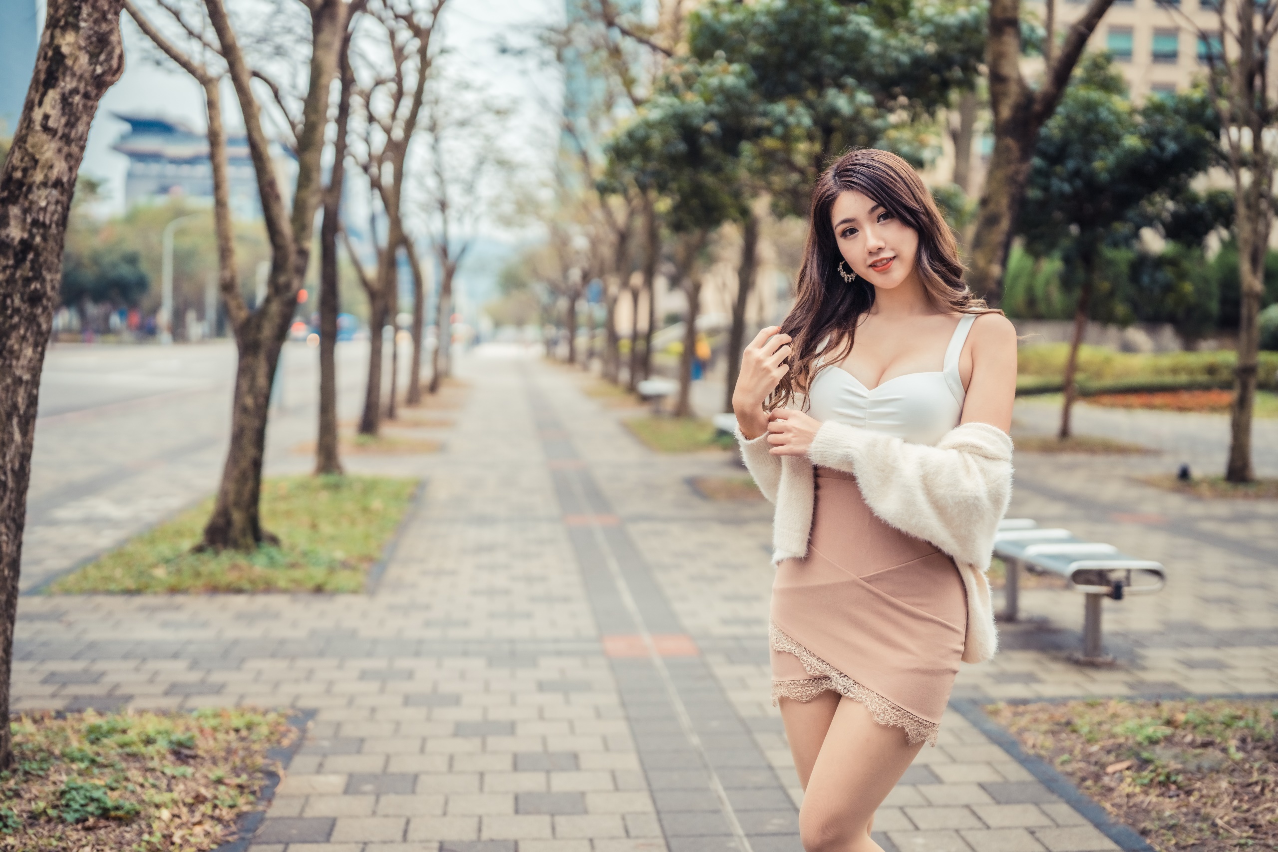 Urban Women Model Asian Women Outdoors Standing Brunette Looking At Viewer Long Hair City 2560x1707