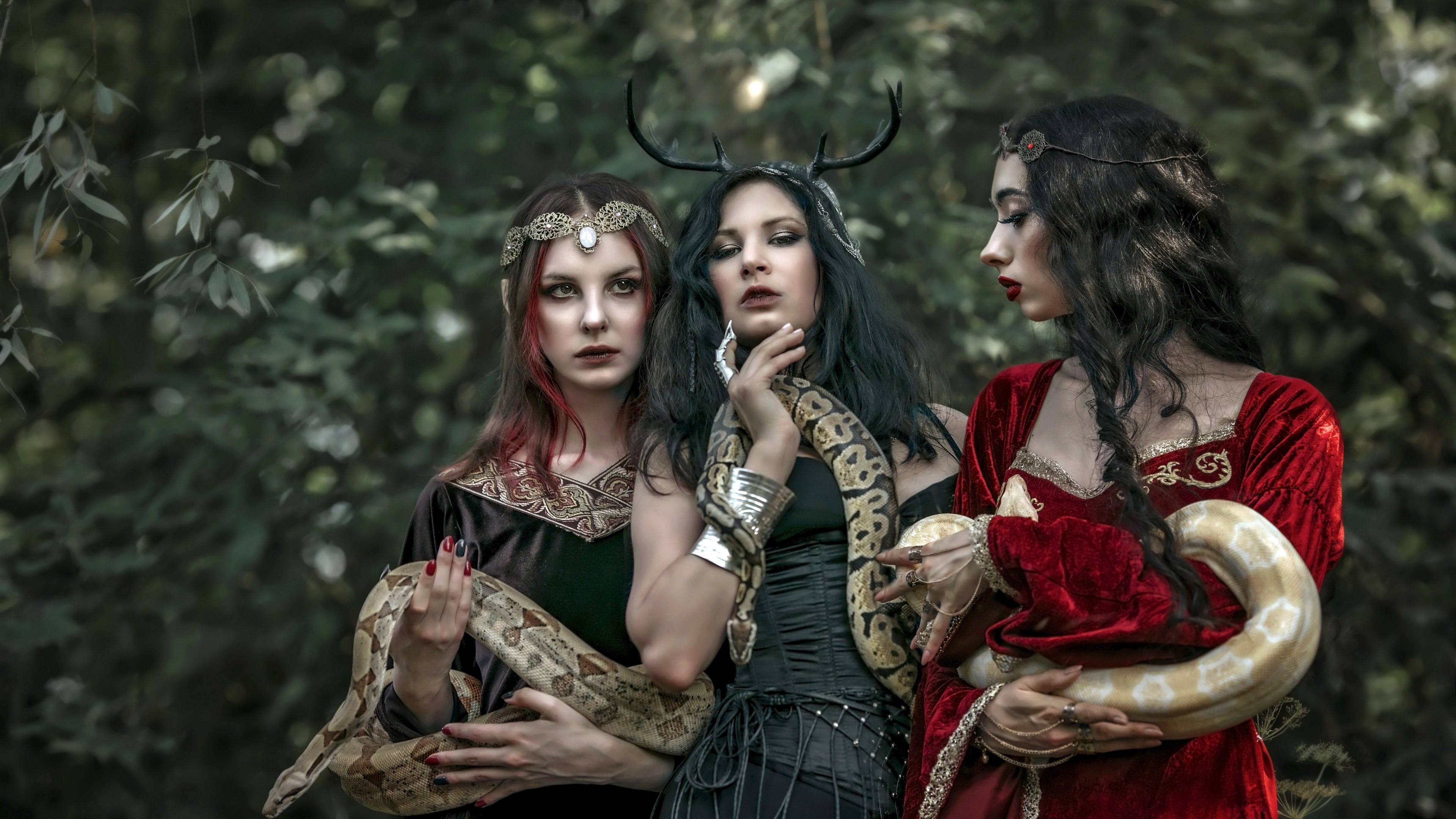 Women Model Women Trio Fantasy Girl Black Hair Dyed Hair Brunette Painted Nails Snake Animals Reptil 3840x2160