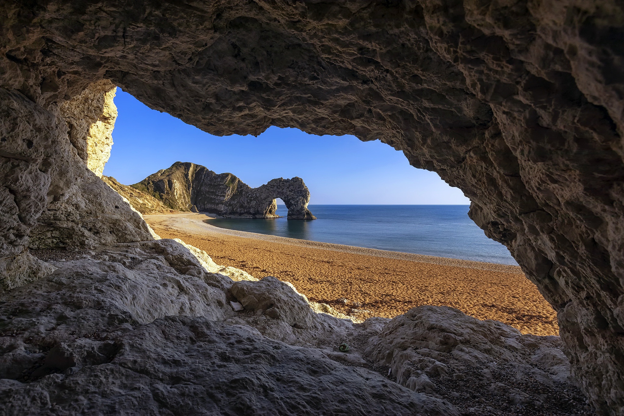 Arch Beach Cave Horizon Rock 2048x1365