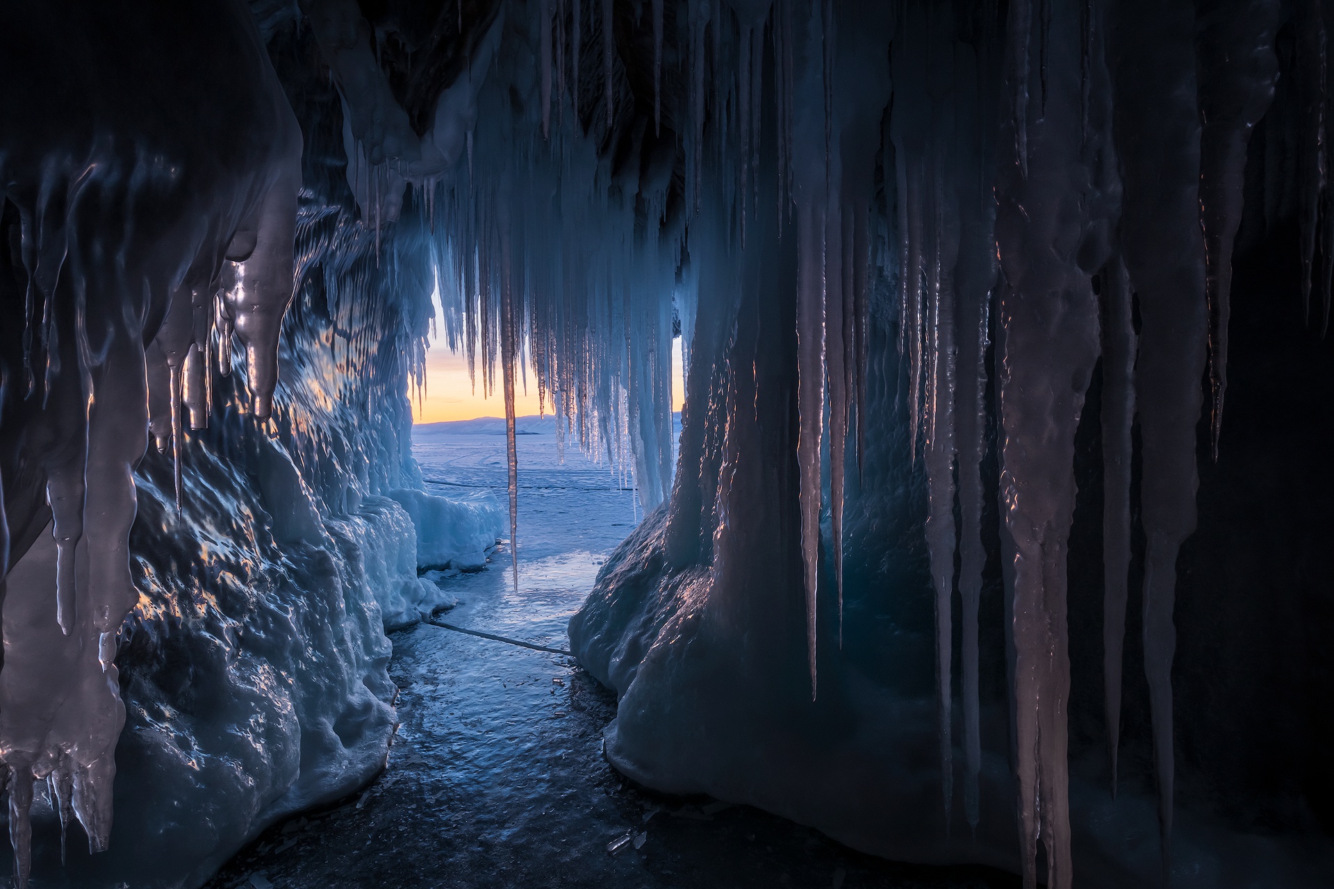 Sunset Ice Cave Winter Russia 1920x1280