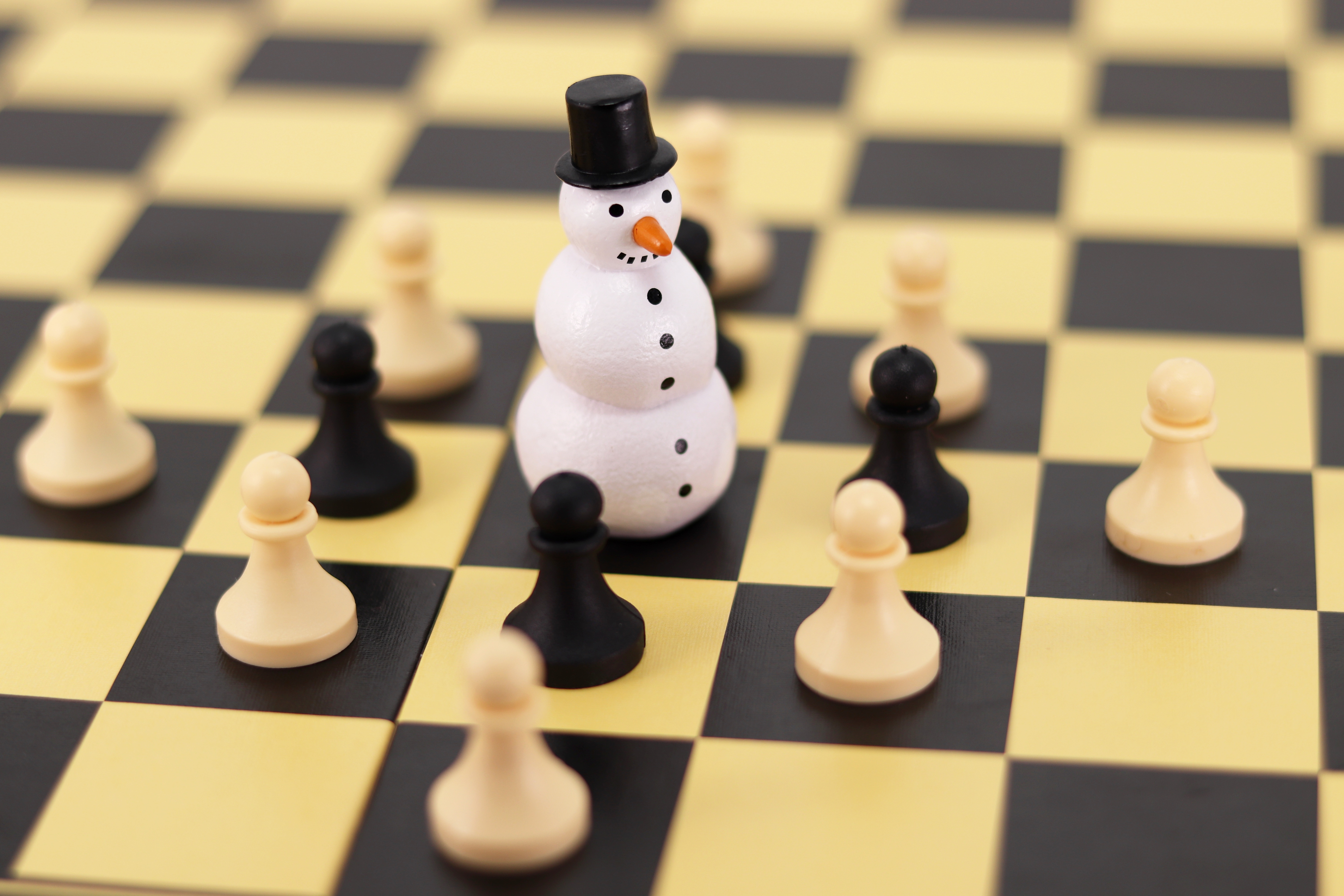 Chess Christmas Figurine 6000x4000
