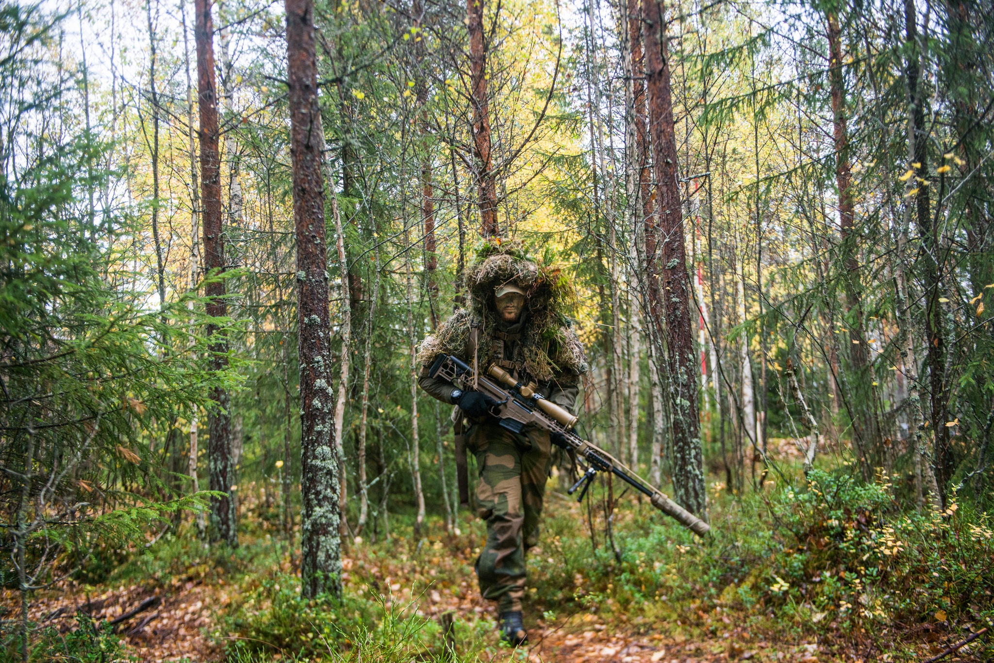 Forest Camouflage Sniper Rifle 2048x1367