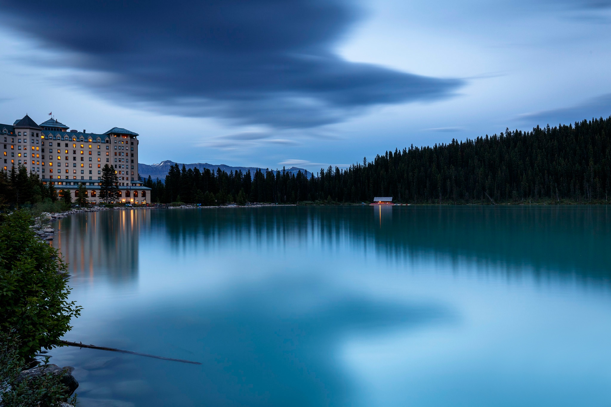 Forest Building Canada Alberta Hotel Lake Louise 2048x1365