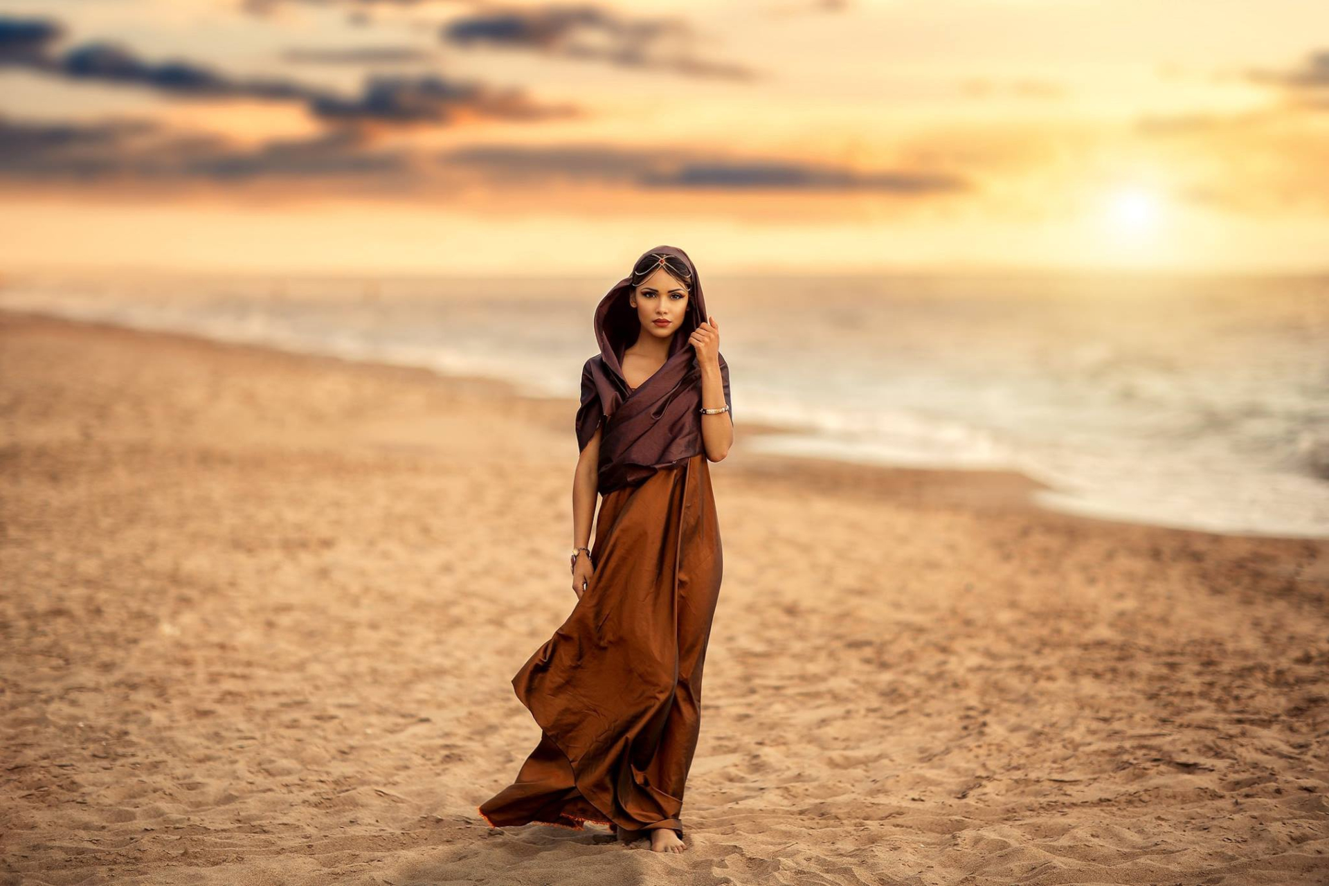 Maggie Ferraro Sand Sea Beach Girl Sunset 1920x1280