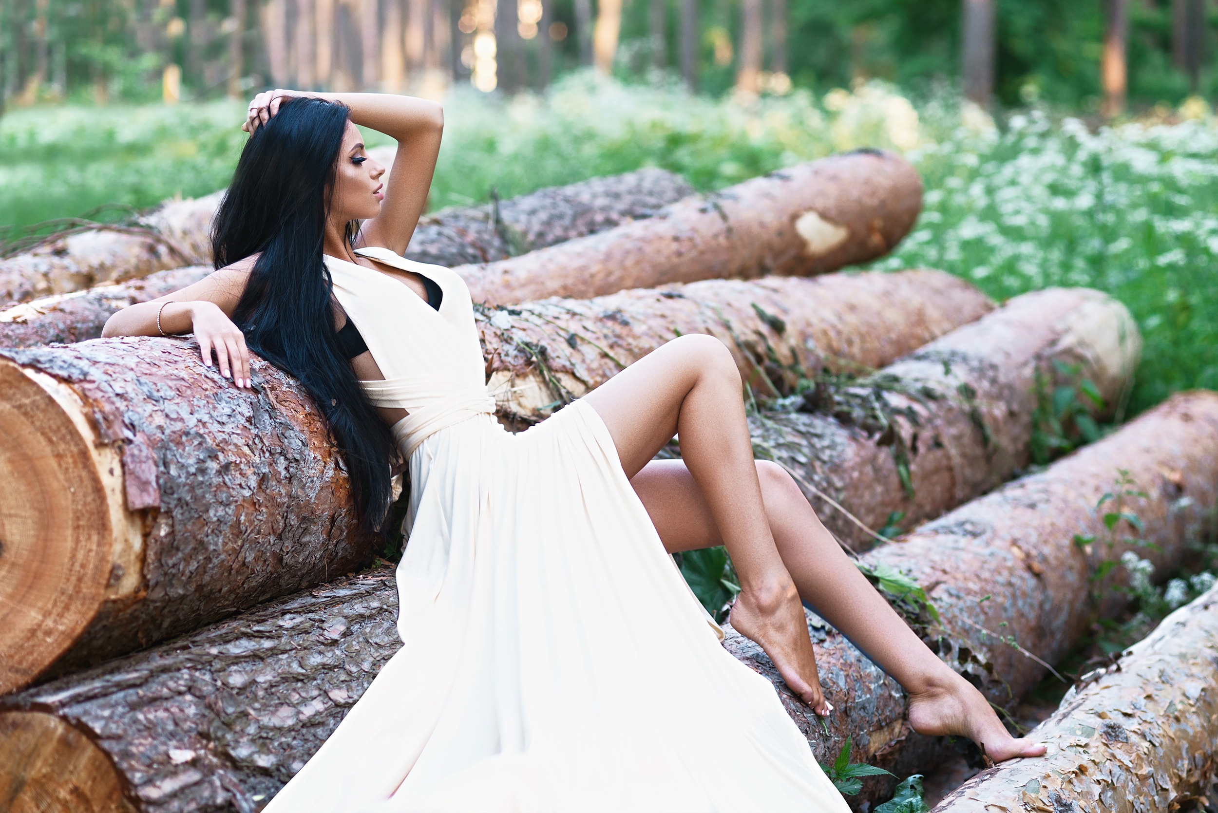 Sergey Prozvitsky Women Daria Prikhodko Dark Hair Long Hair Makeup Dress White Clothing Barefoot Tim 2500x1669
