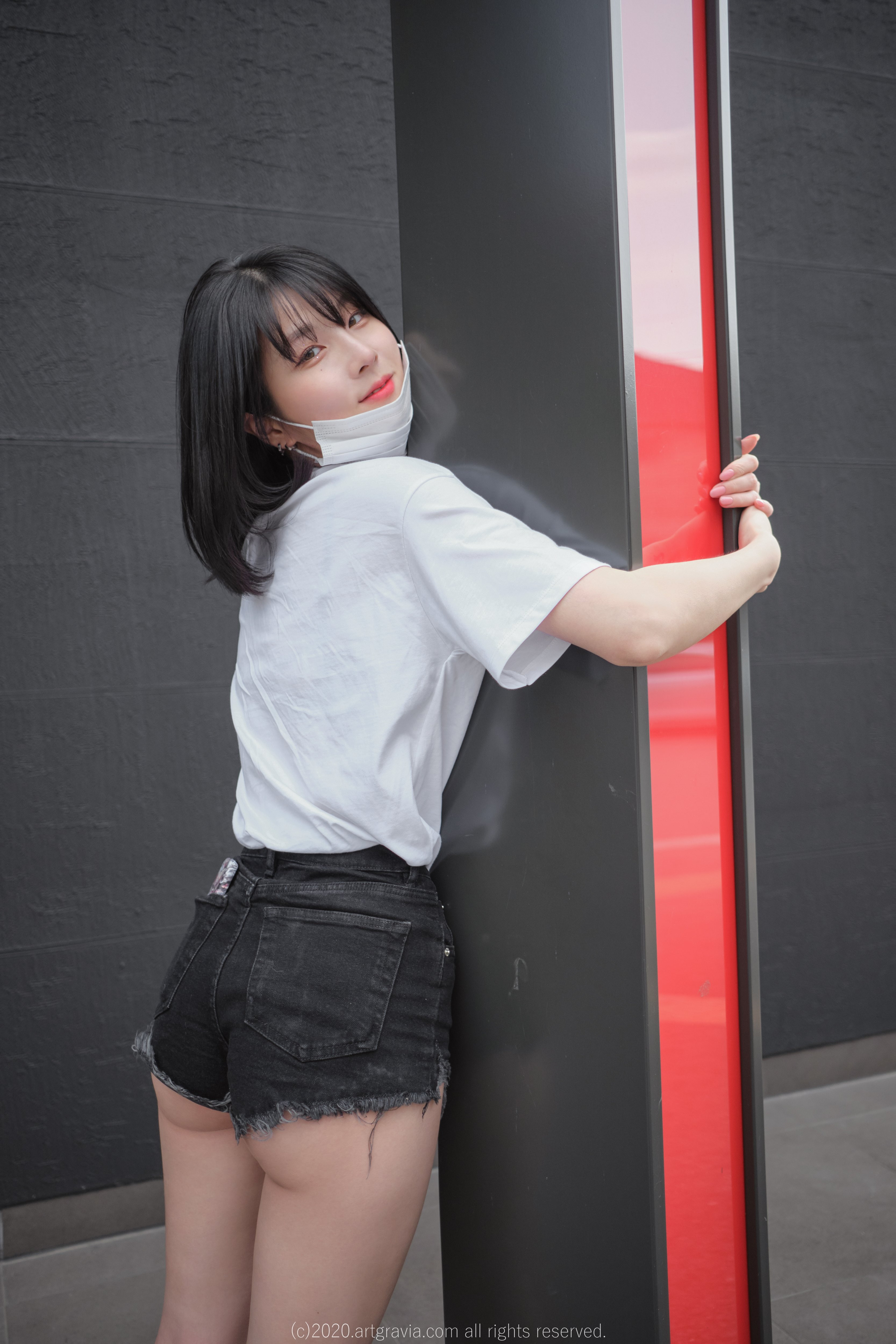 Korean Korean Women Short Pants Face Mask White T Shirt Black Hair Short Hair Looking At Viewer Asia 3333x5000