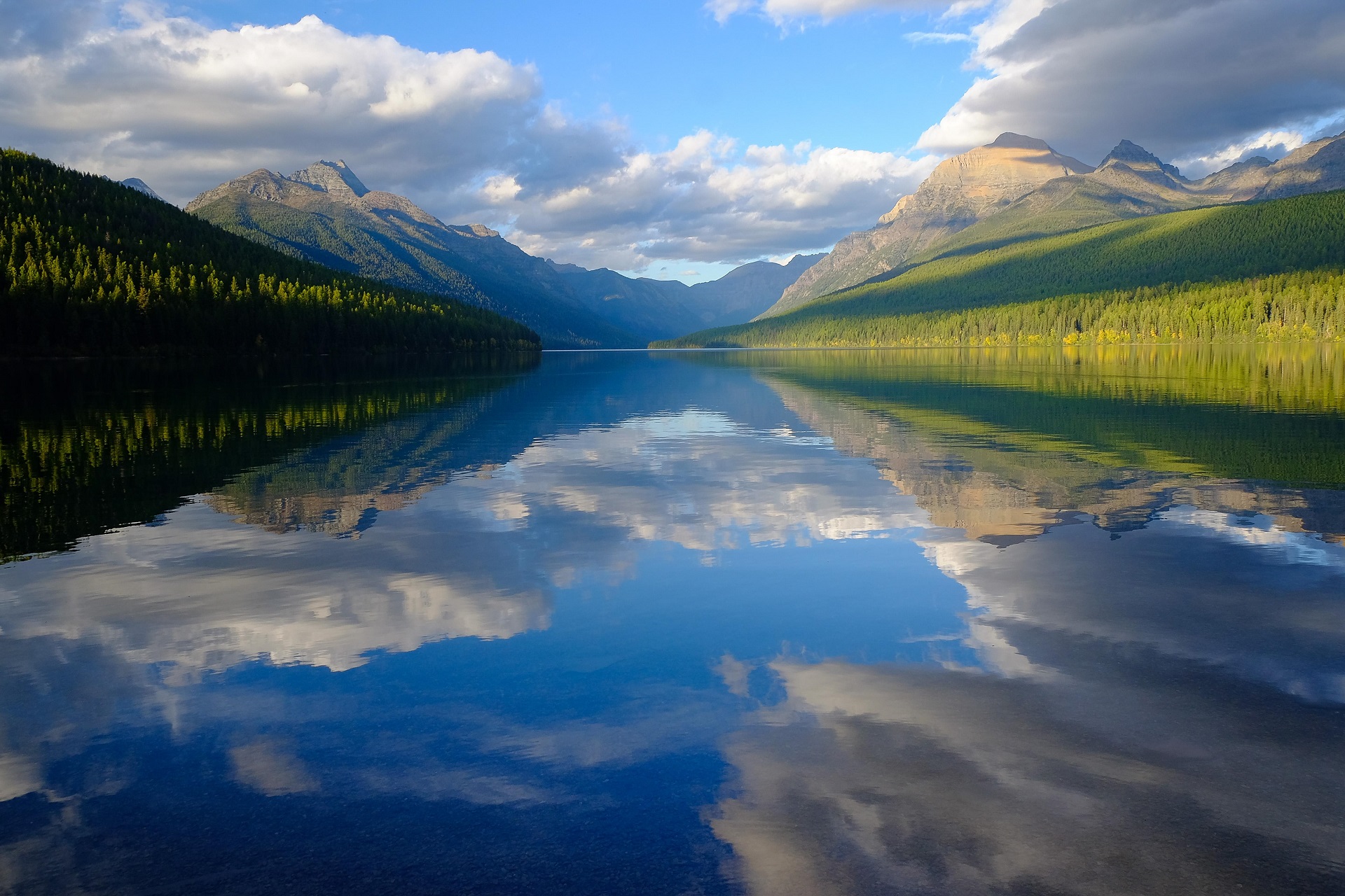 Nature River Mountains Forest Trees Reflection Clouds 1920x1280
