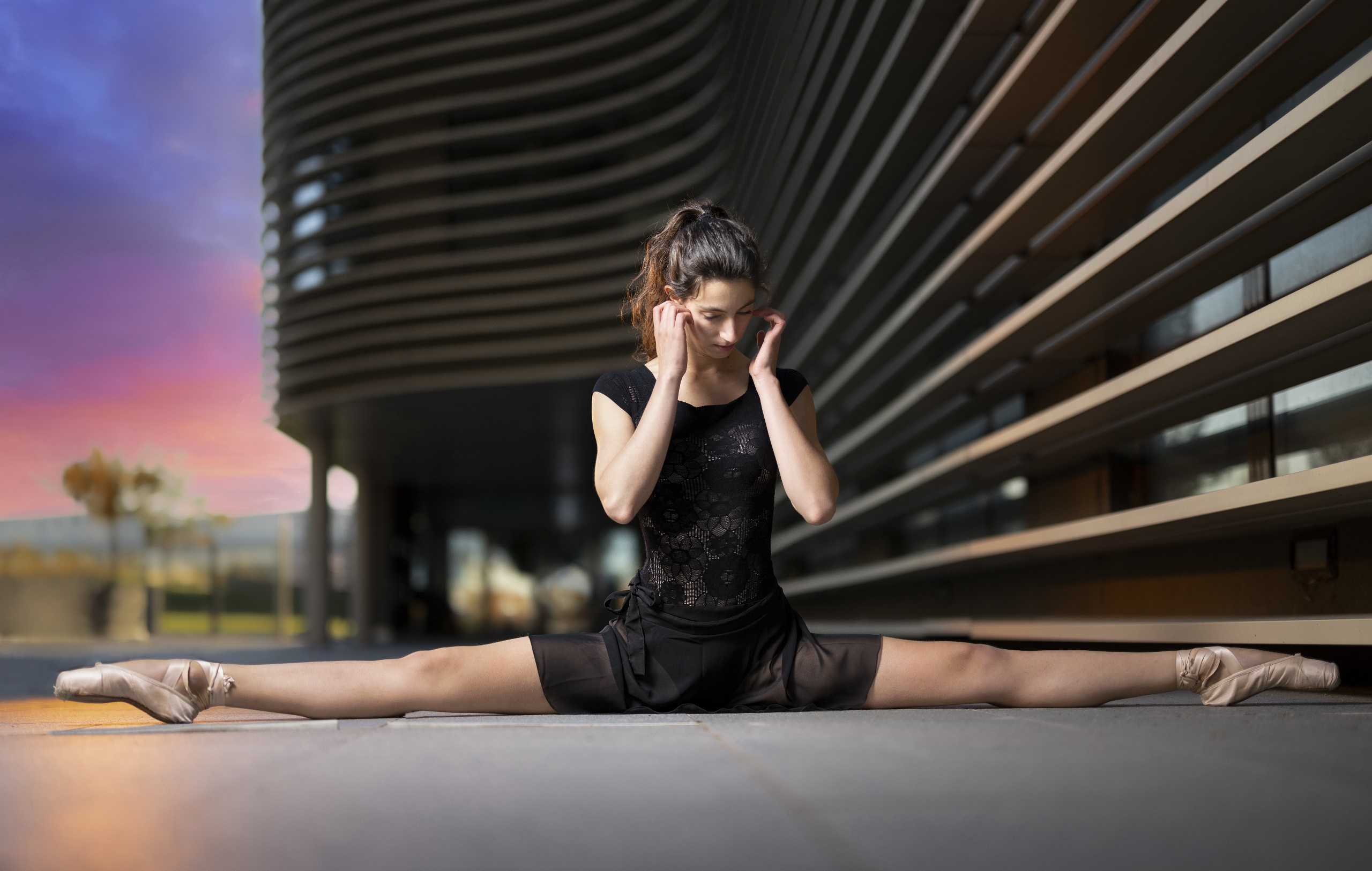 Women Model Dancer Flexible Ballet Slippers Brunette 2560x1626