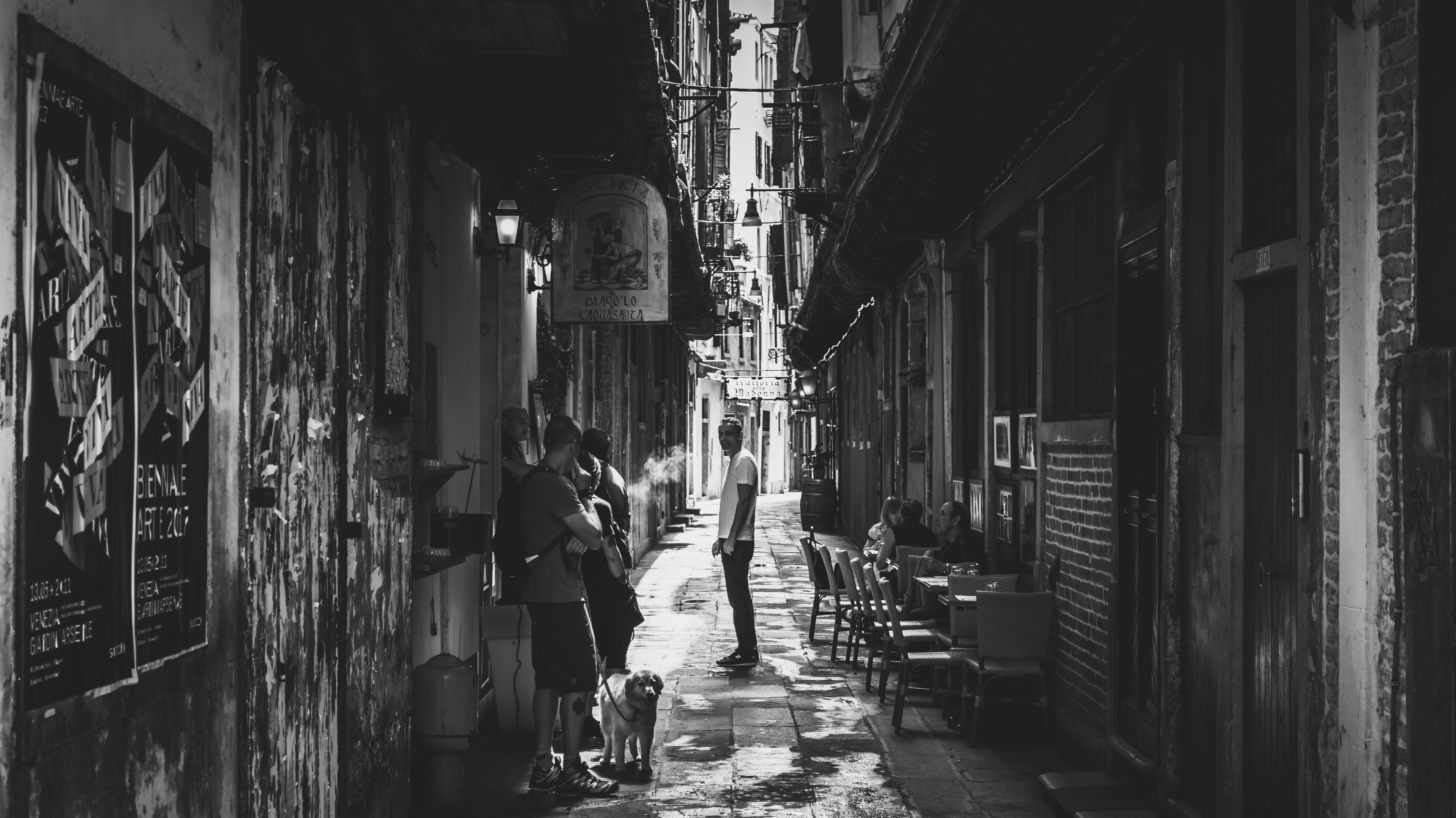 Sinan Helfenstein Low Saturation Alleyway People Dog 6000x3375