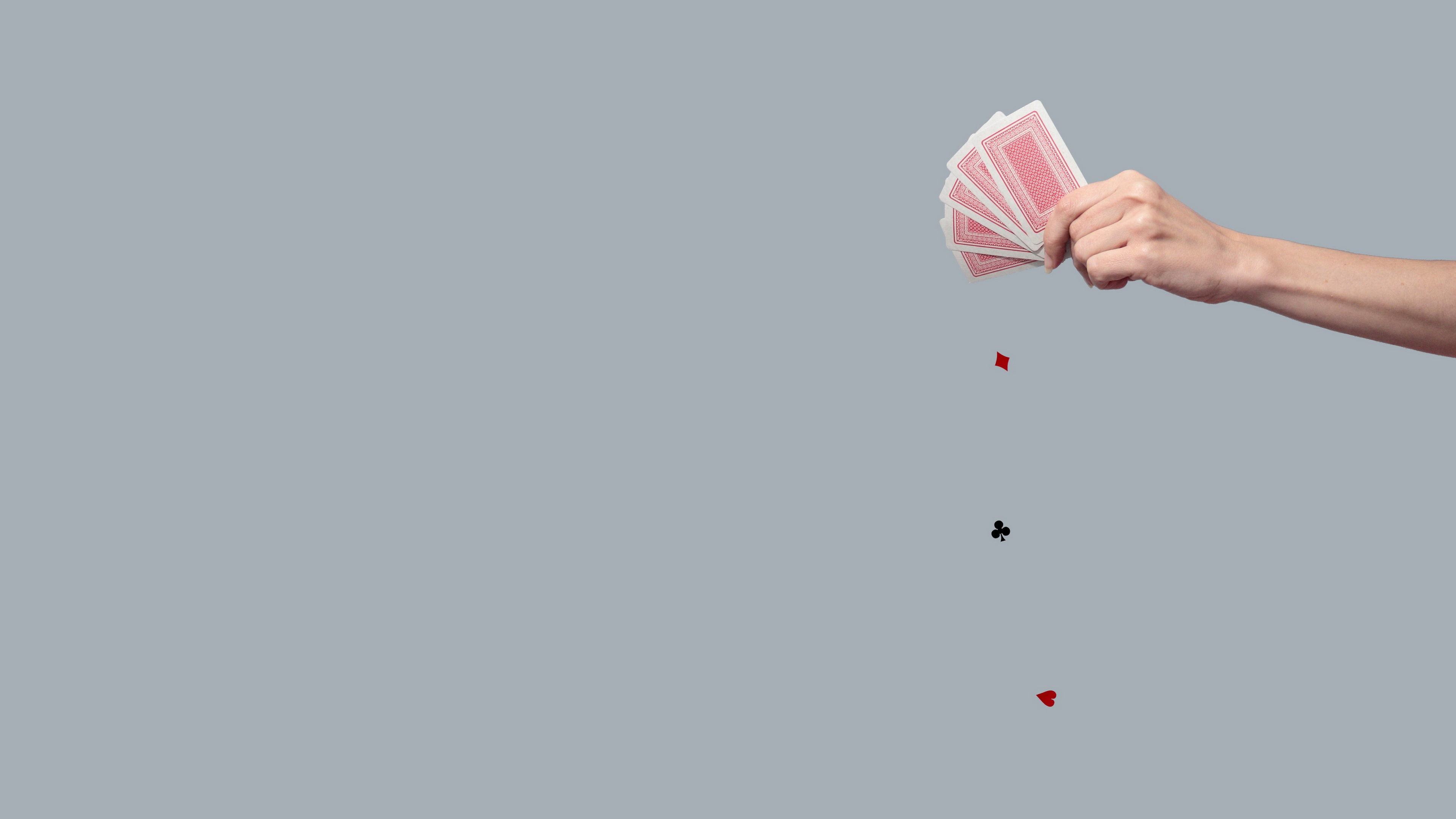 Playing Cards Hands Minimalism Simple Background 3840x2160