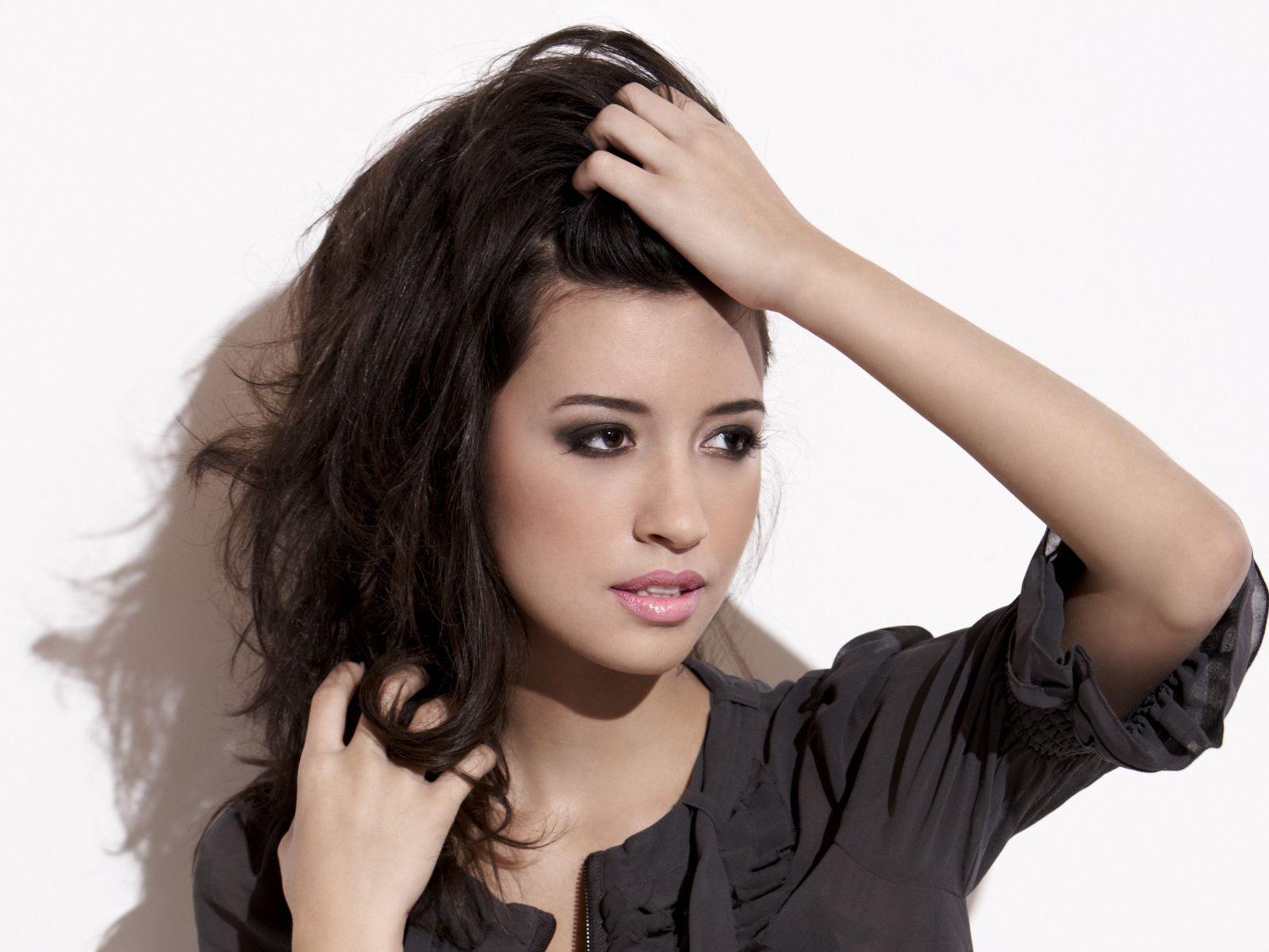 Christian Serratos Latinas Actress Dark Hair Women Brunette Studio 1600x1200