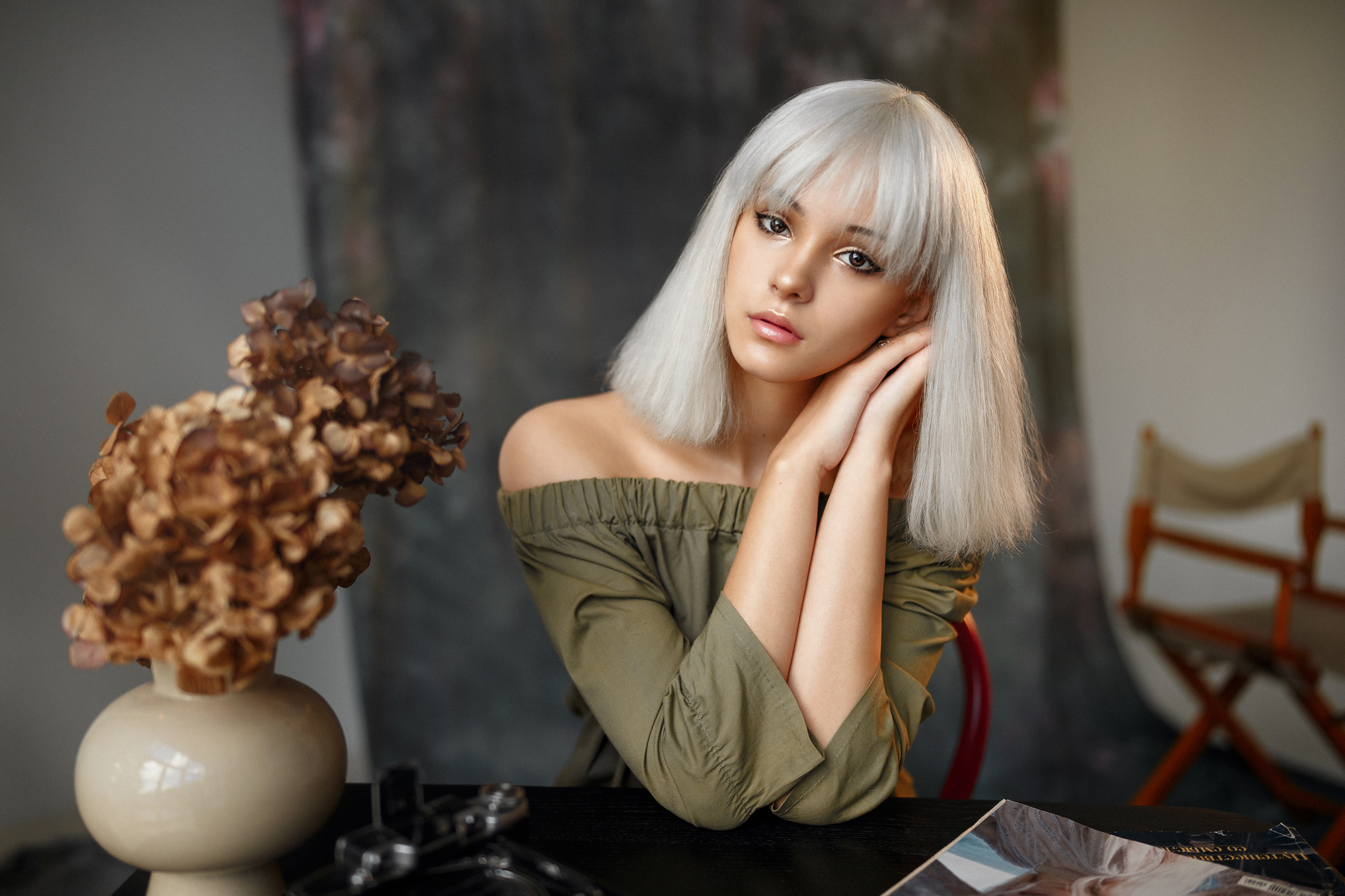 Ivan Kovalyov Women Silver Hair Shoulder Length Hair Bangs Looking At Viewer Bare Shoulders Portrait 2000x1333