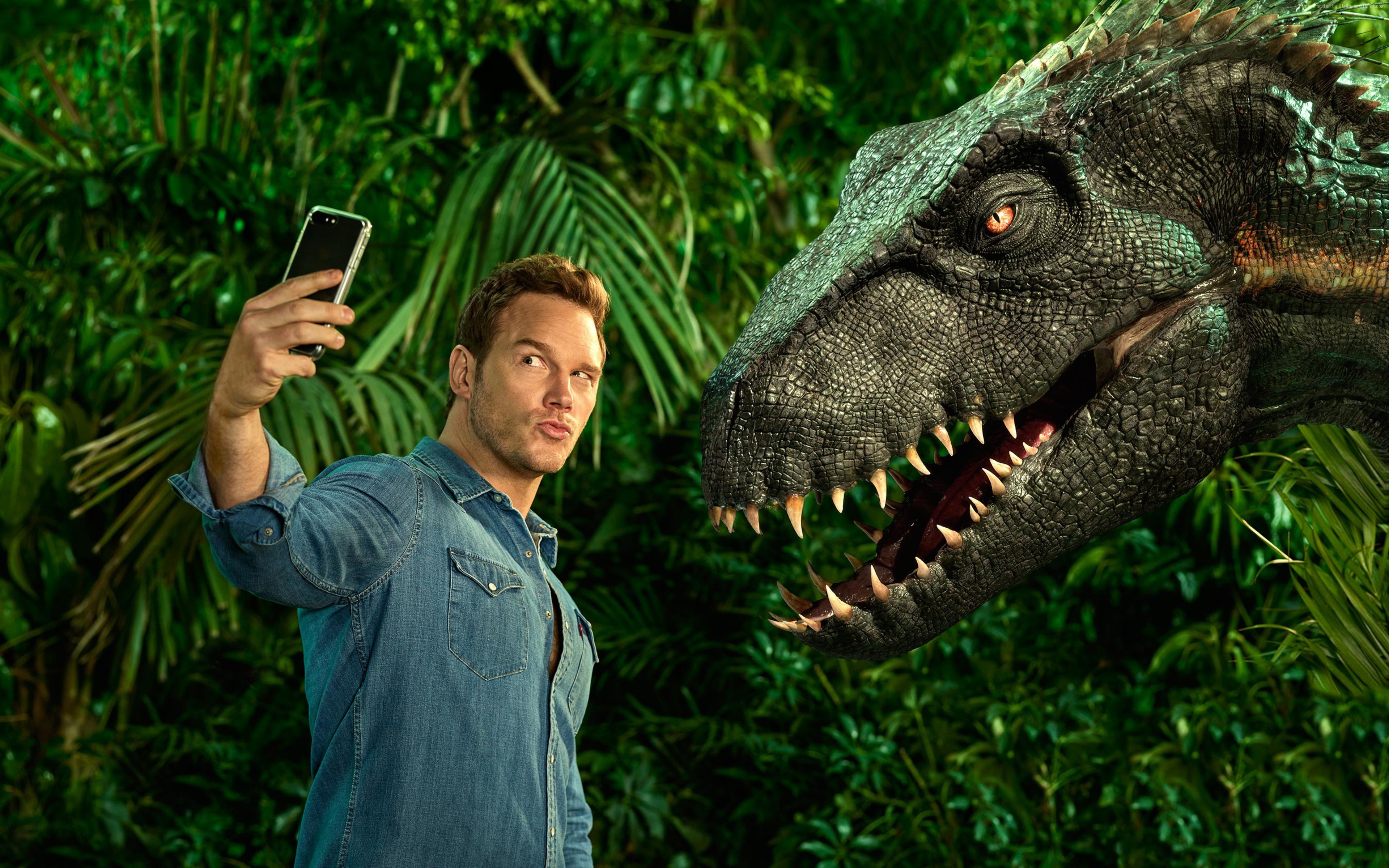 Chris Pratt Dinosaur Selfie 3840x2400