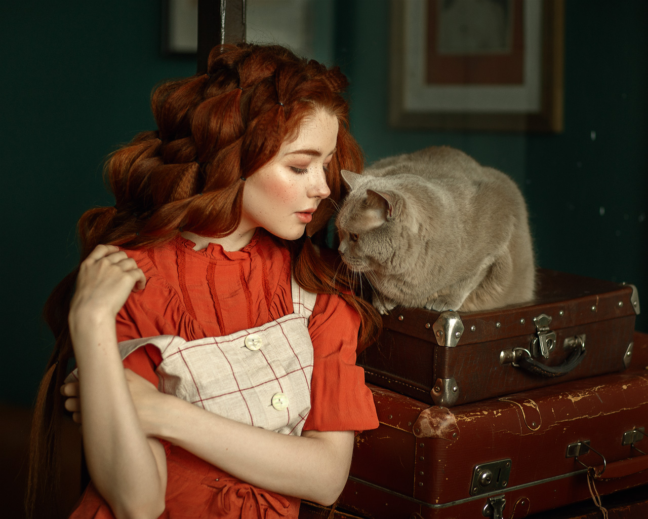 Nastasya Parshina Women Redhead Long Hair Red Clothing Freckles Cats Suitcase 1280x1024