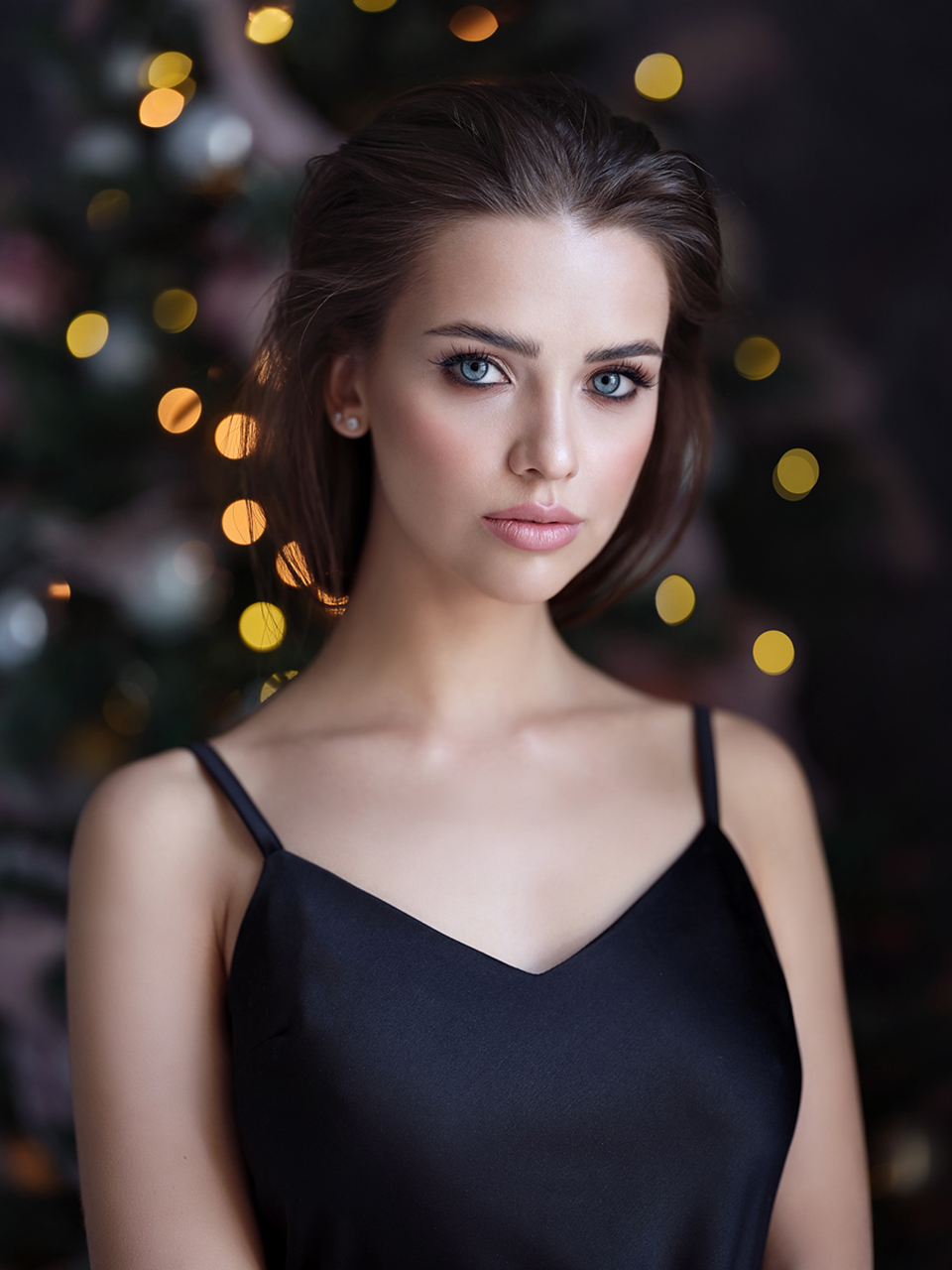 Alexey Kazantsev Women Brunette Blue Eyes Black Clothing Makeup Blush Portrait 960x1280