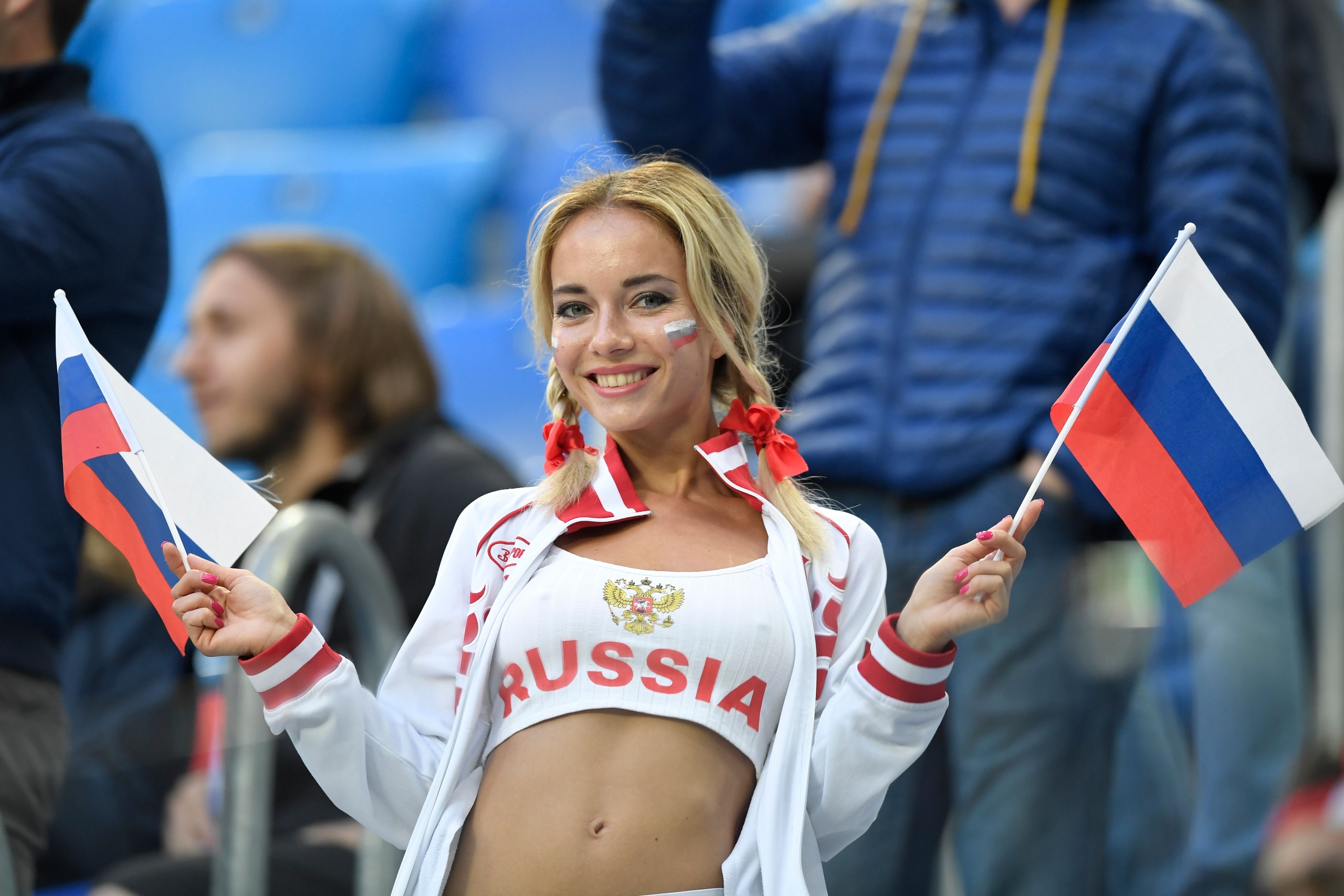 Women Russian Women Smiling Flag Looking At Viewer Blonde Dyed Hair 2560x1707