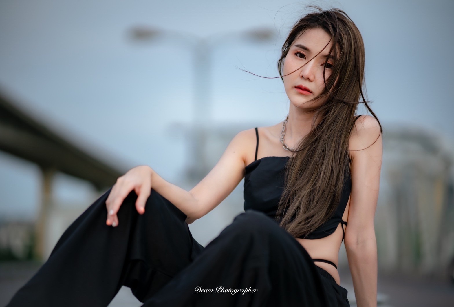 Model Women Asian Photographer 1568x1059