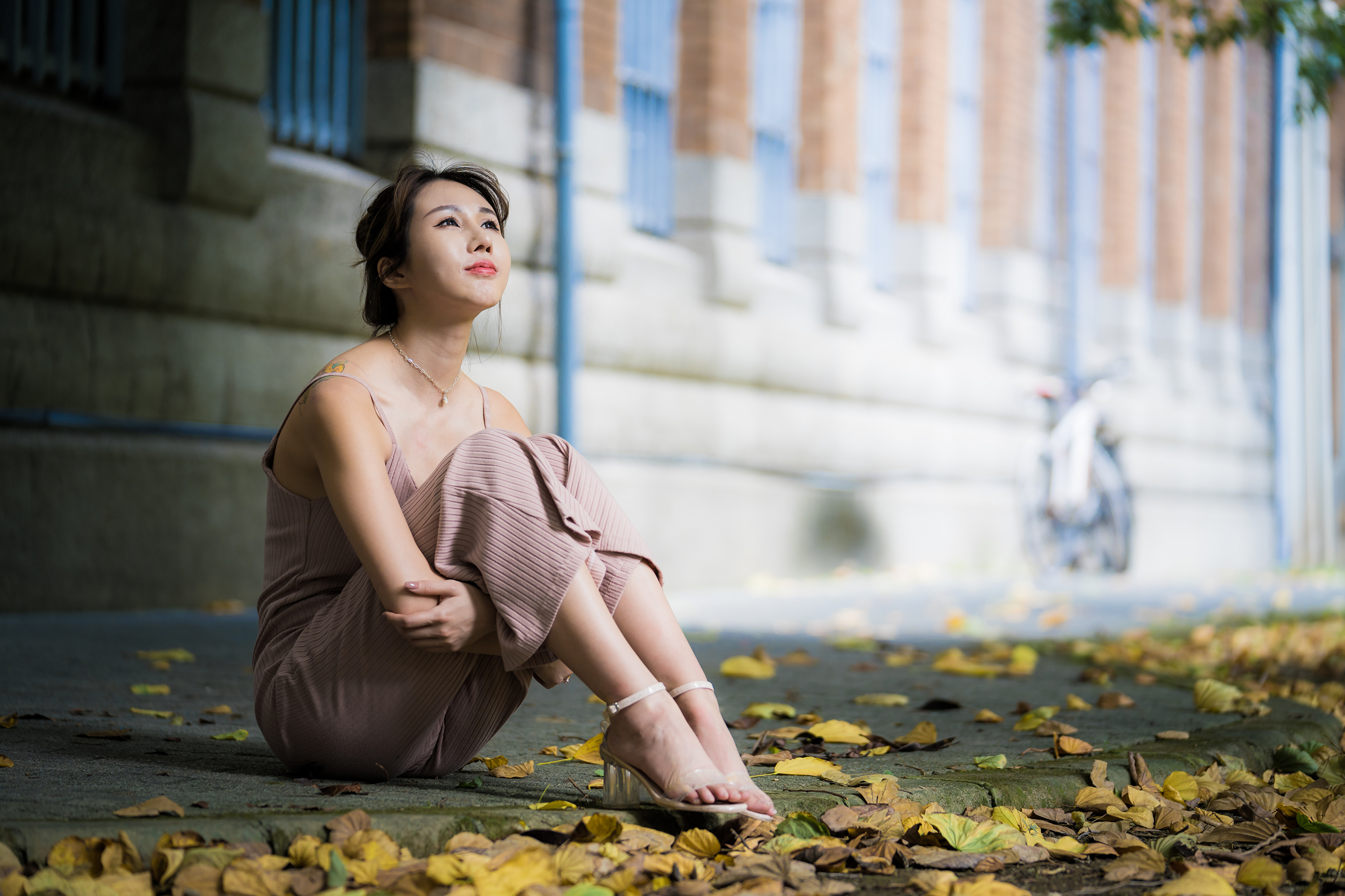 Asian Model Women Depth Of Field Long Hair Dark Hair Women Outdoors Sitting Barefoot Sandal Leaves L 3840x2559