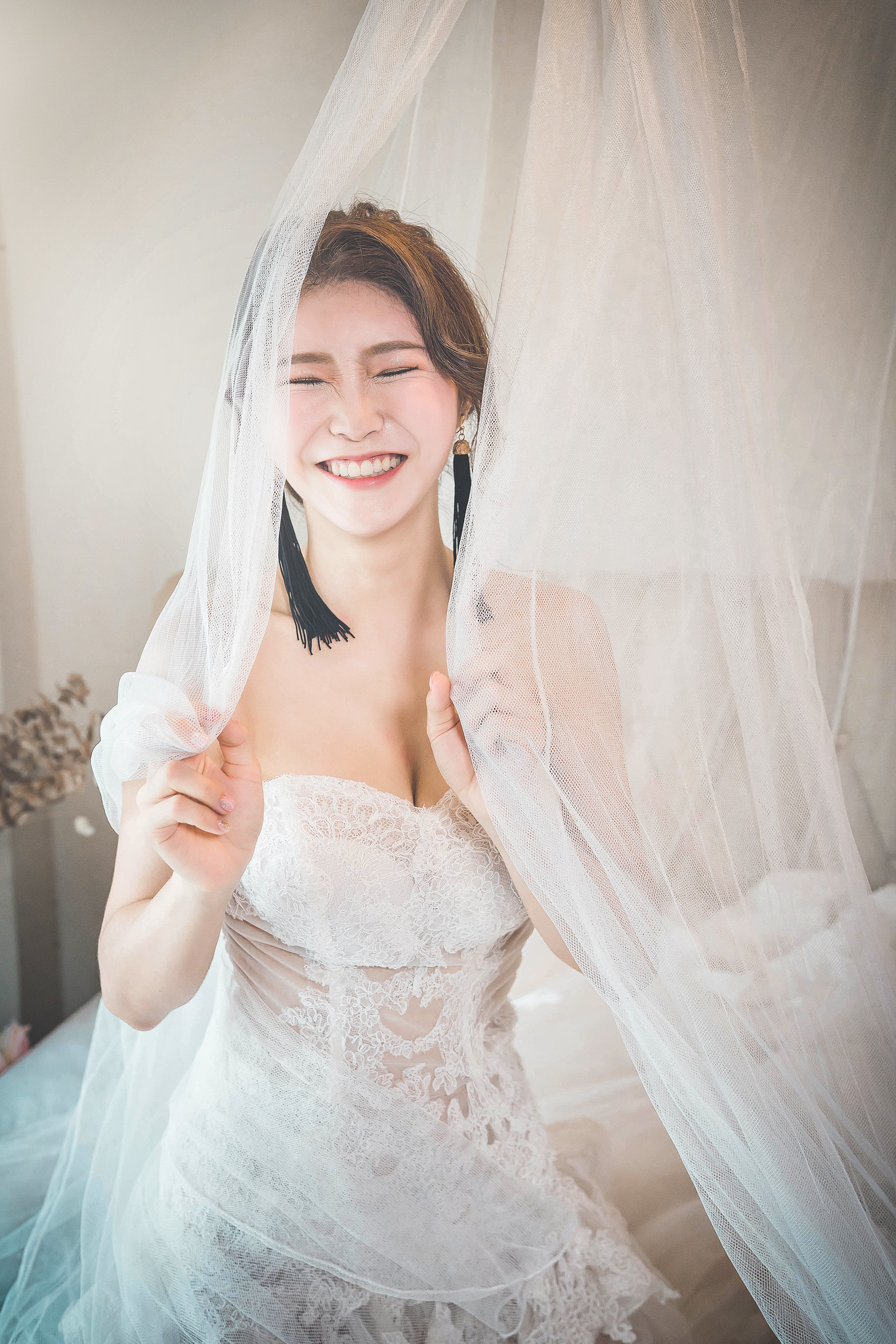 Asian Women Model Brides Smiling Women Indoors Indoors Closed Eyes Dress White Dress White Clothing 1365x2047