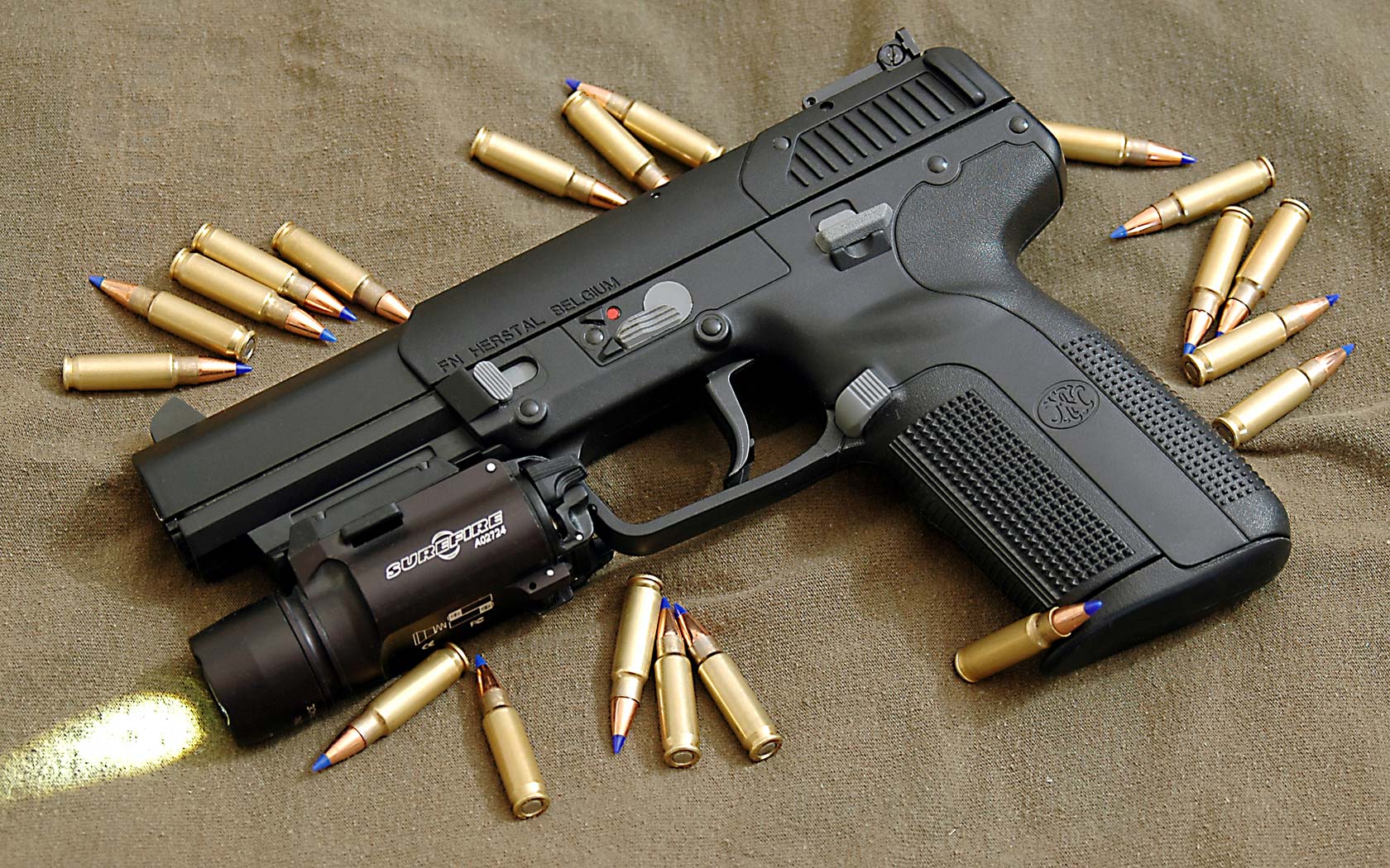 Five Seven Handgun Fabrique Nationale Magnum Pistol Surefire Light 1680x1050