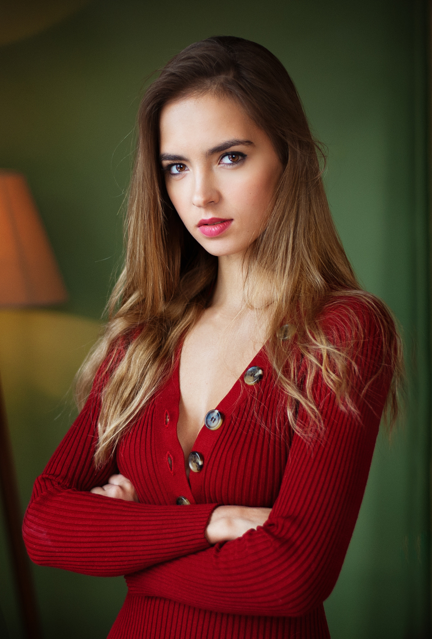 Maxim Maximov Women Victoria Lukina Brunette Long Hair Looking At Viewer Brown Eyes Sweater Hands Cr 1385x2048