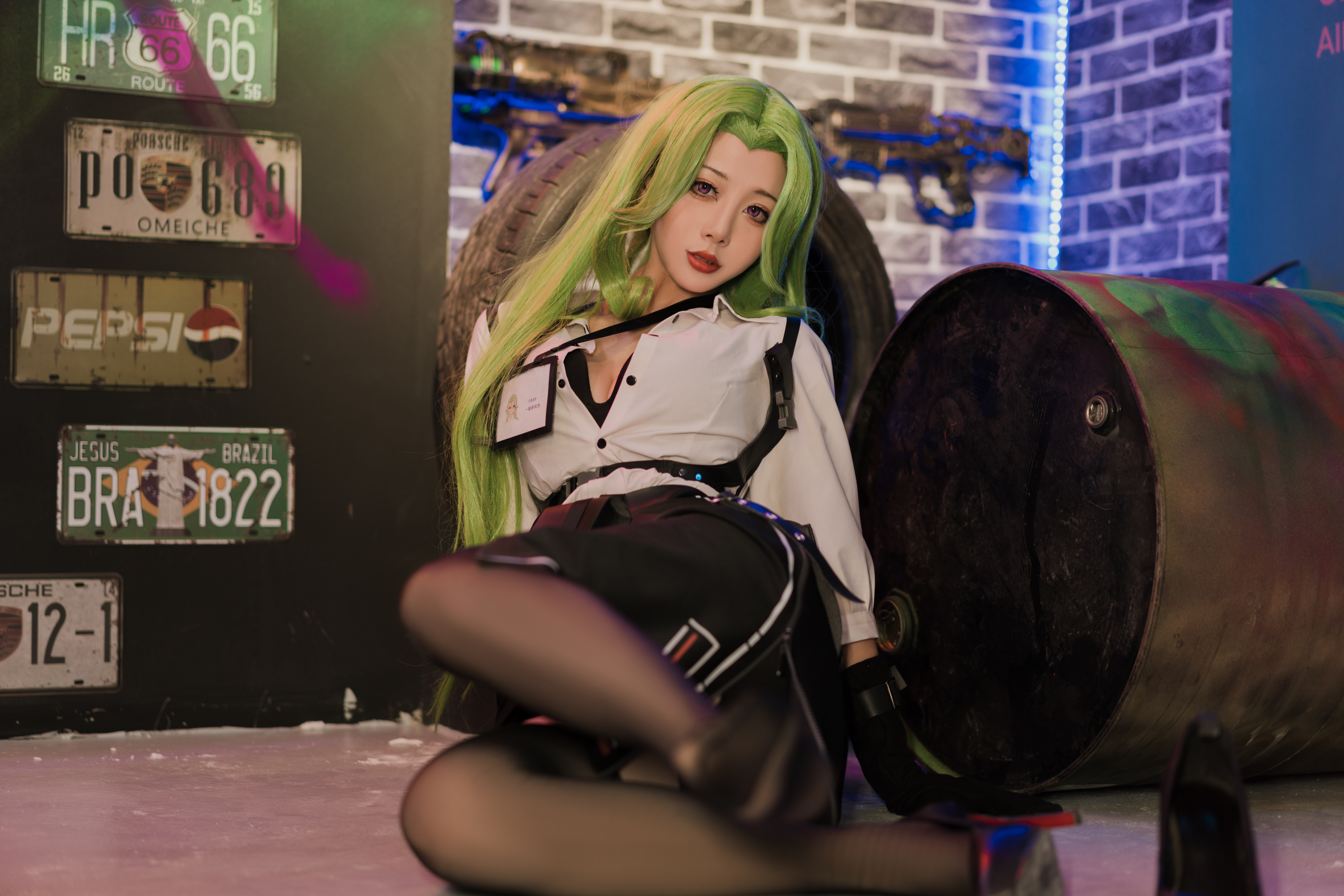 Mirror 2 Project X Cosplay Green Hair 7952x5304