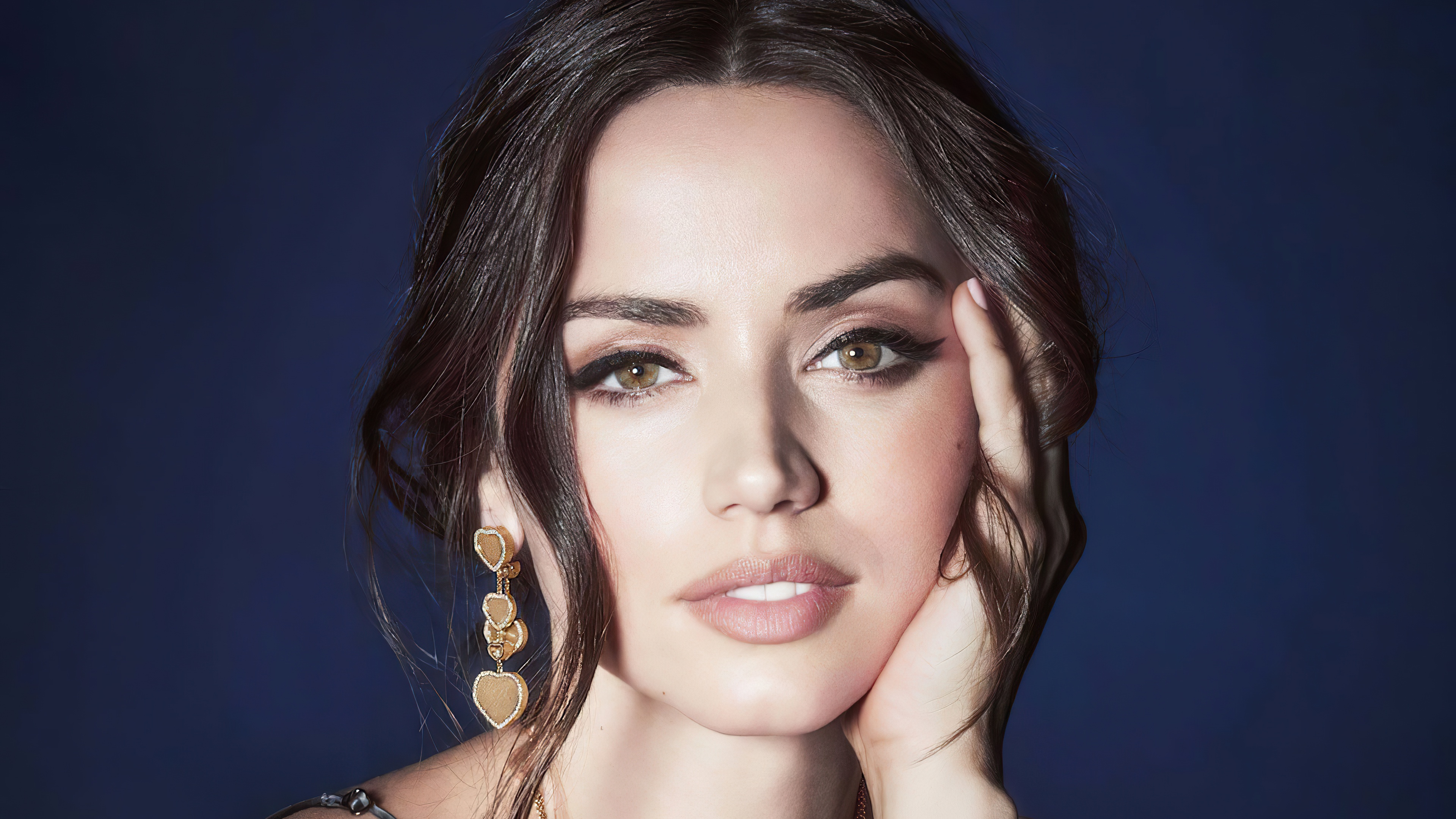 Actress Face Cuban Brunette Green Eyes Close Up Earrings 3840x2160