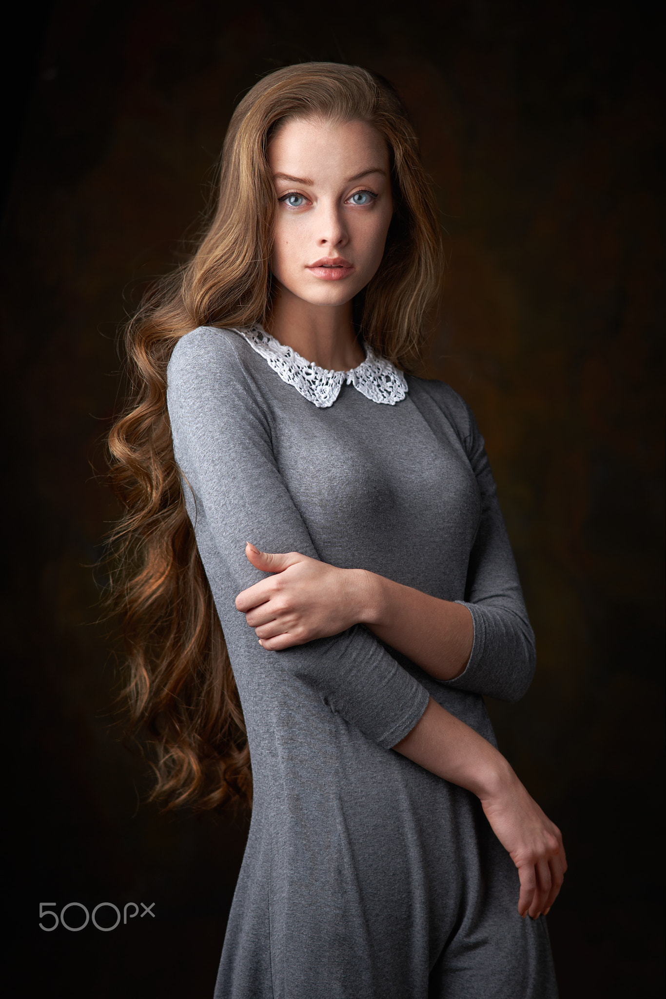 Alexander Vinogradov Women Maria Zhgenti Brunette Long Hair Wavy Hair Blue Eyes Looking At Viewer Ma 1366x2048