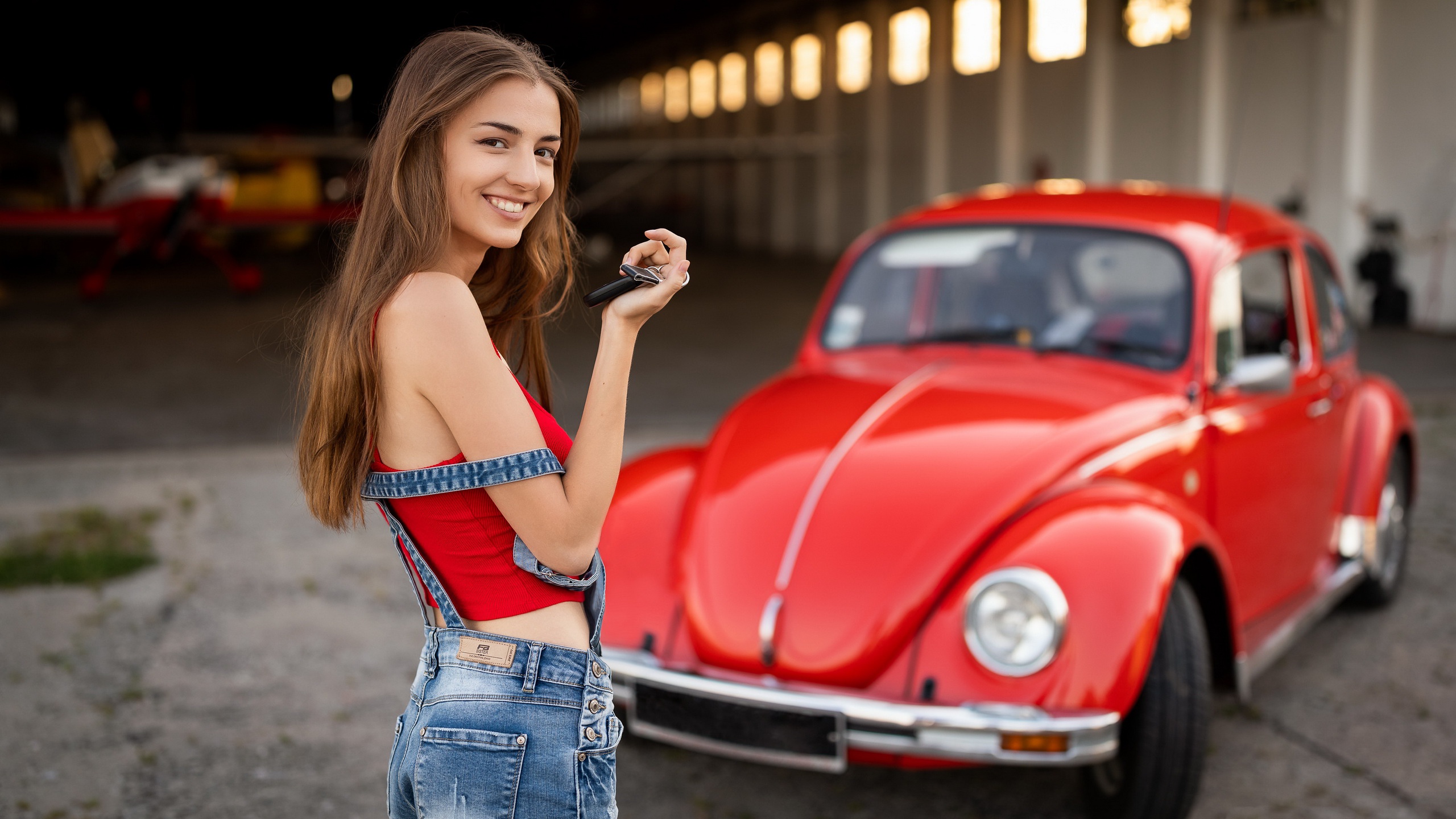 Women Model Women With Cars Car Vehicle Volkswagen Red Cars Smiling Brunette Long Hair Looking At Vi 2560x1440