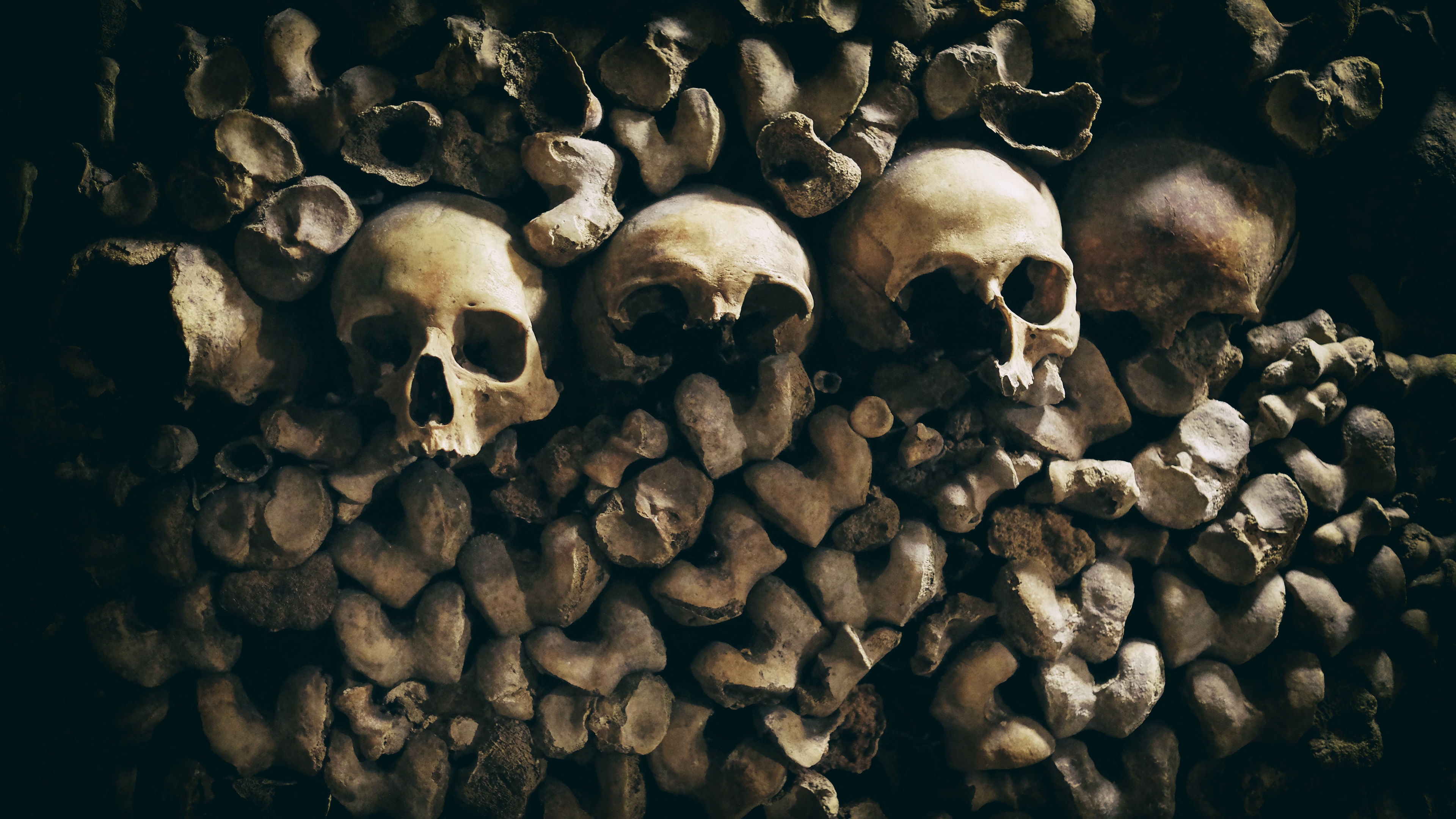 Death Skull Bones Catacombs 3840x2160