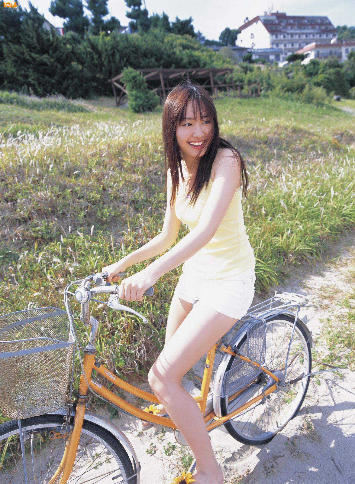 Asian Women Japanese Women Yui Aragaki Bicycle Shorts Tank Top Actress Town 1175x1600