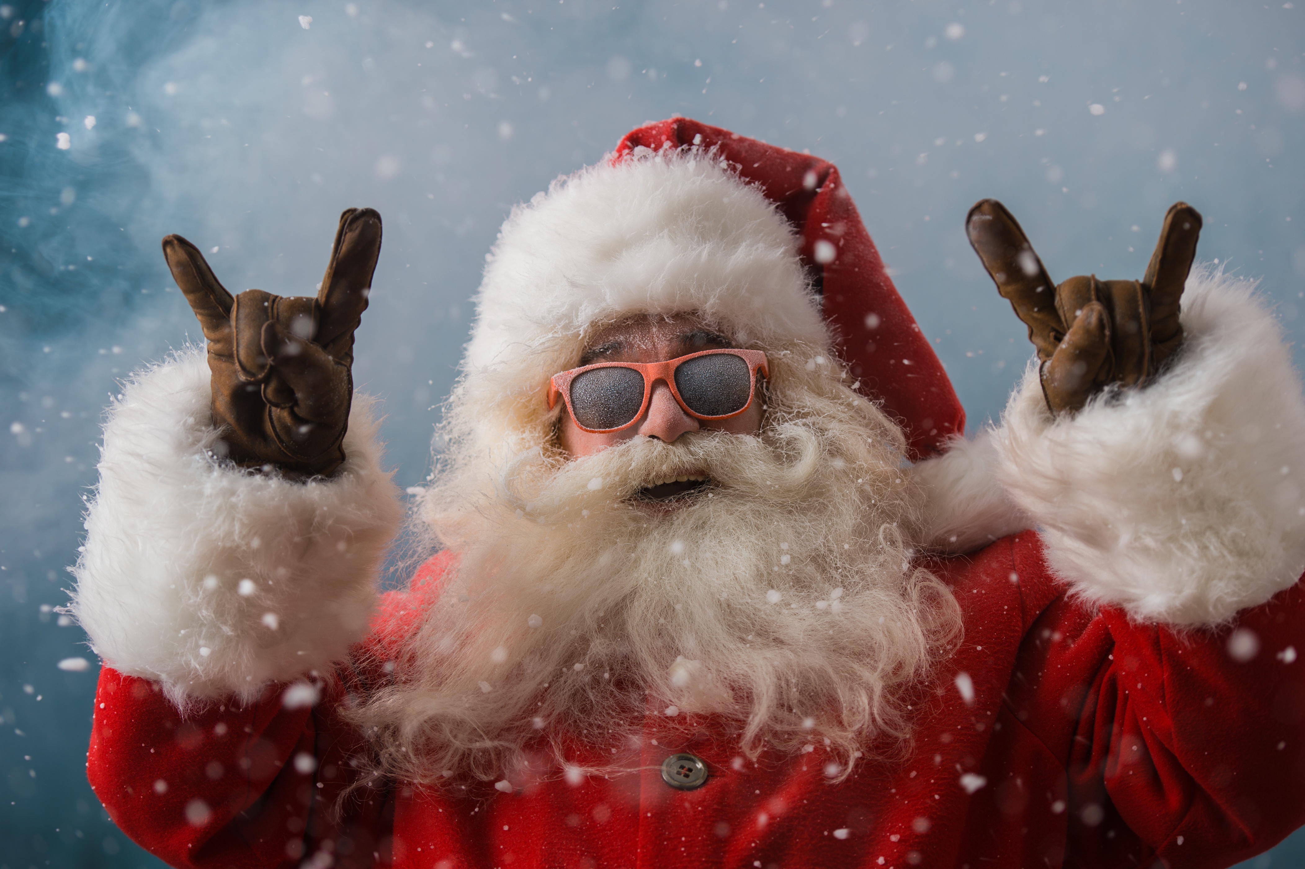 Santa Claus Snowing Men Sunglasses Beard Humor Christmas Frost Gloves Hand Gesture Metal Horns Winte 4207x2800