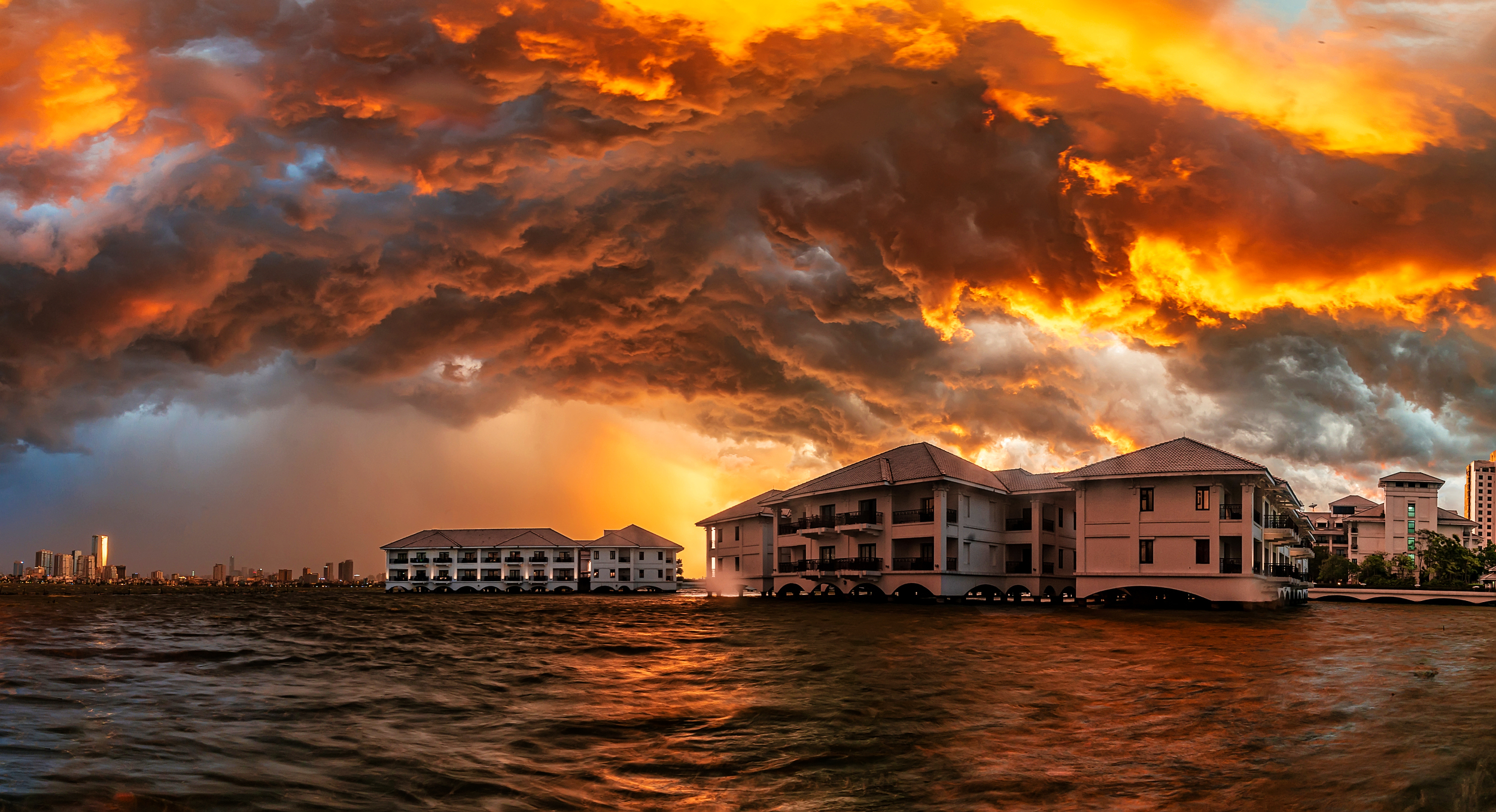Sunset Storm Sky Clouds Water Urban Photography HDR Sun City Outdoors 2500x1358