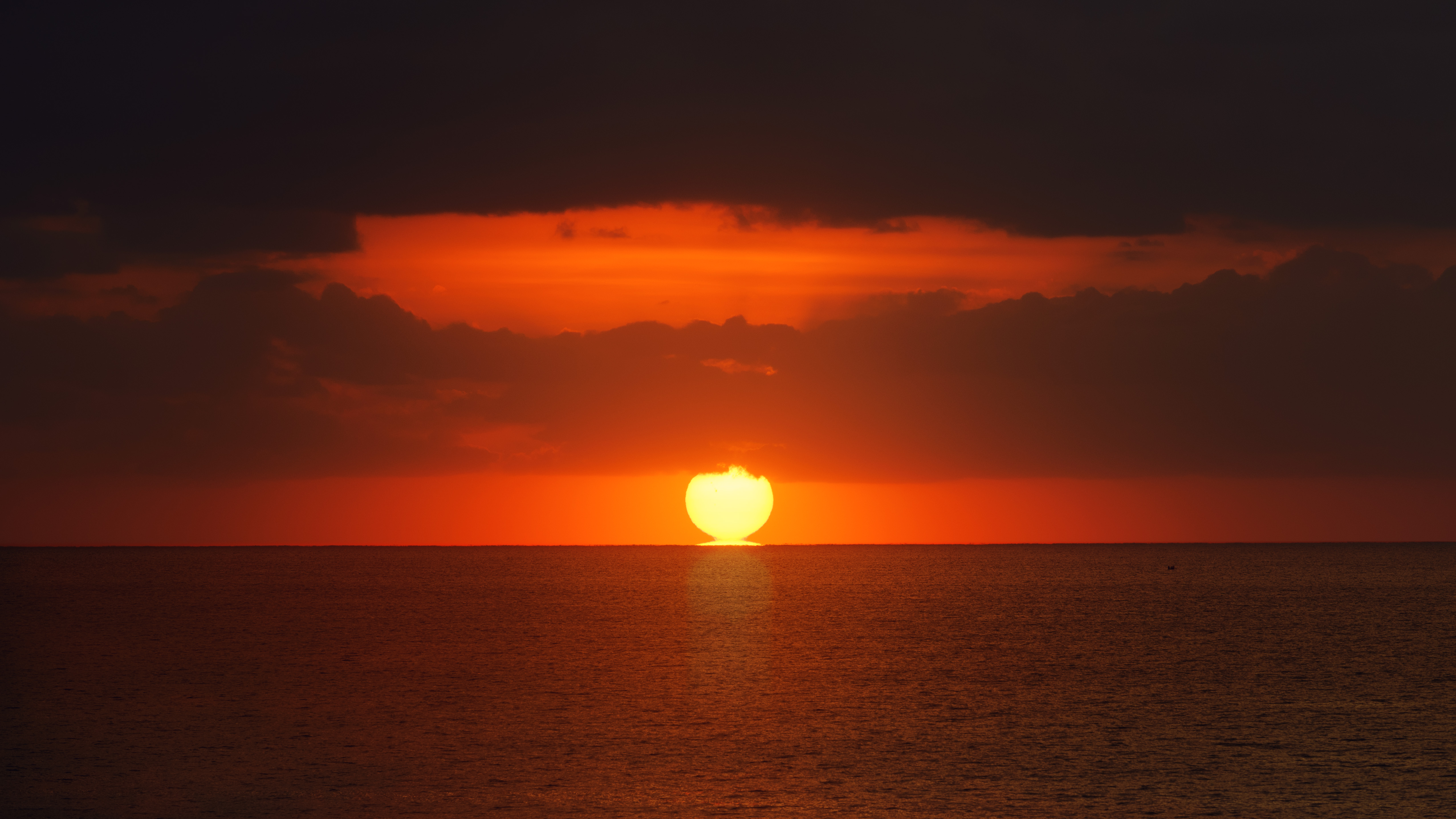 Horizon Nature Ocean Sun 5108x2874