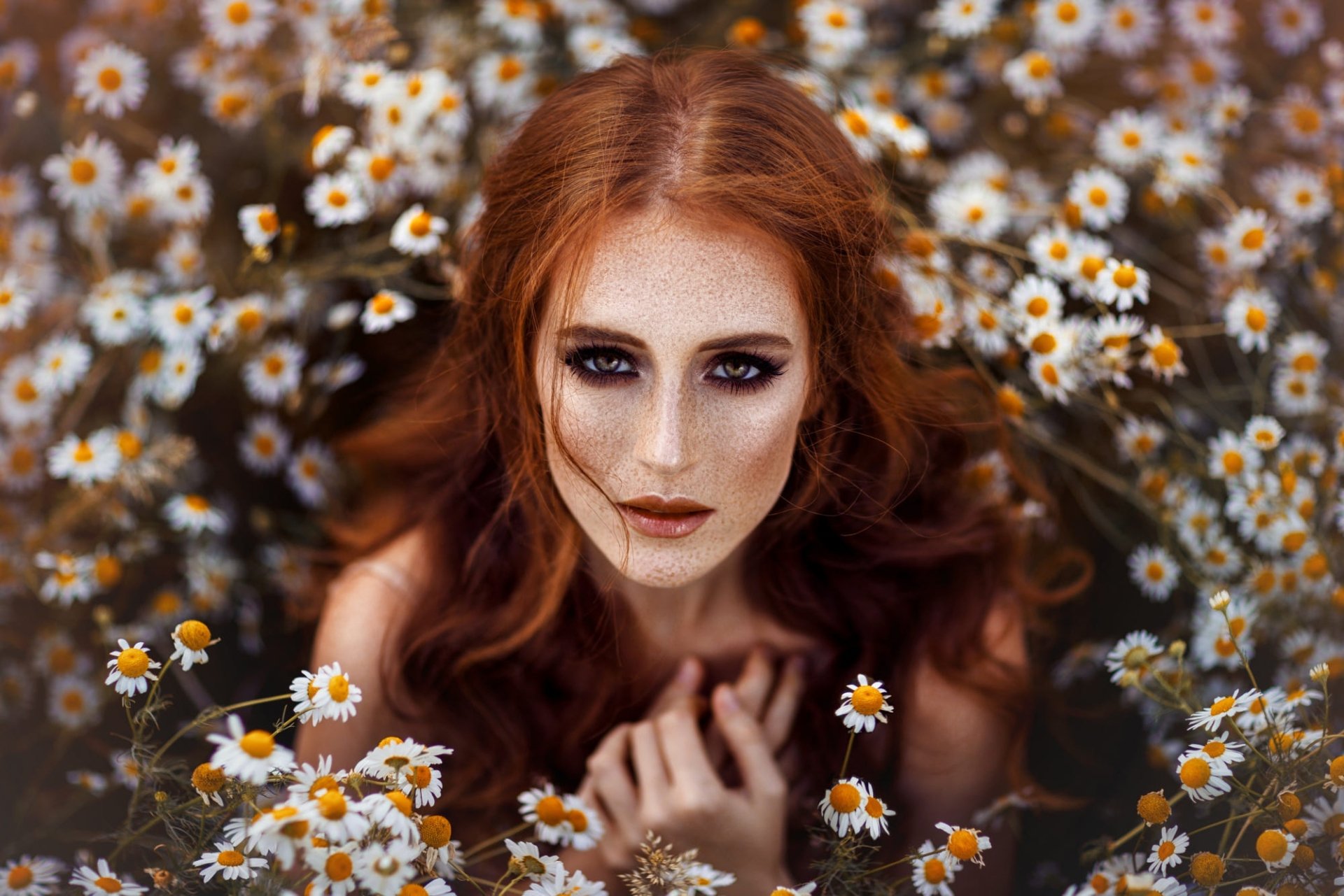 Women Model Flowers Plants Redhead Looking At Viewer Women Outdoors Outdoors 1920x1281