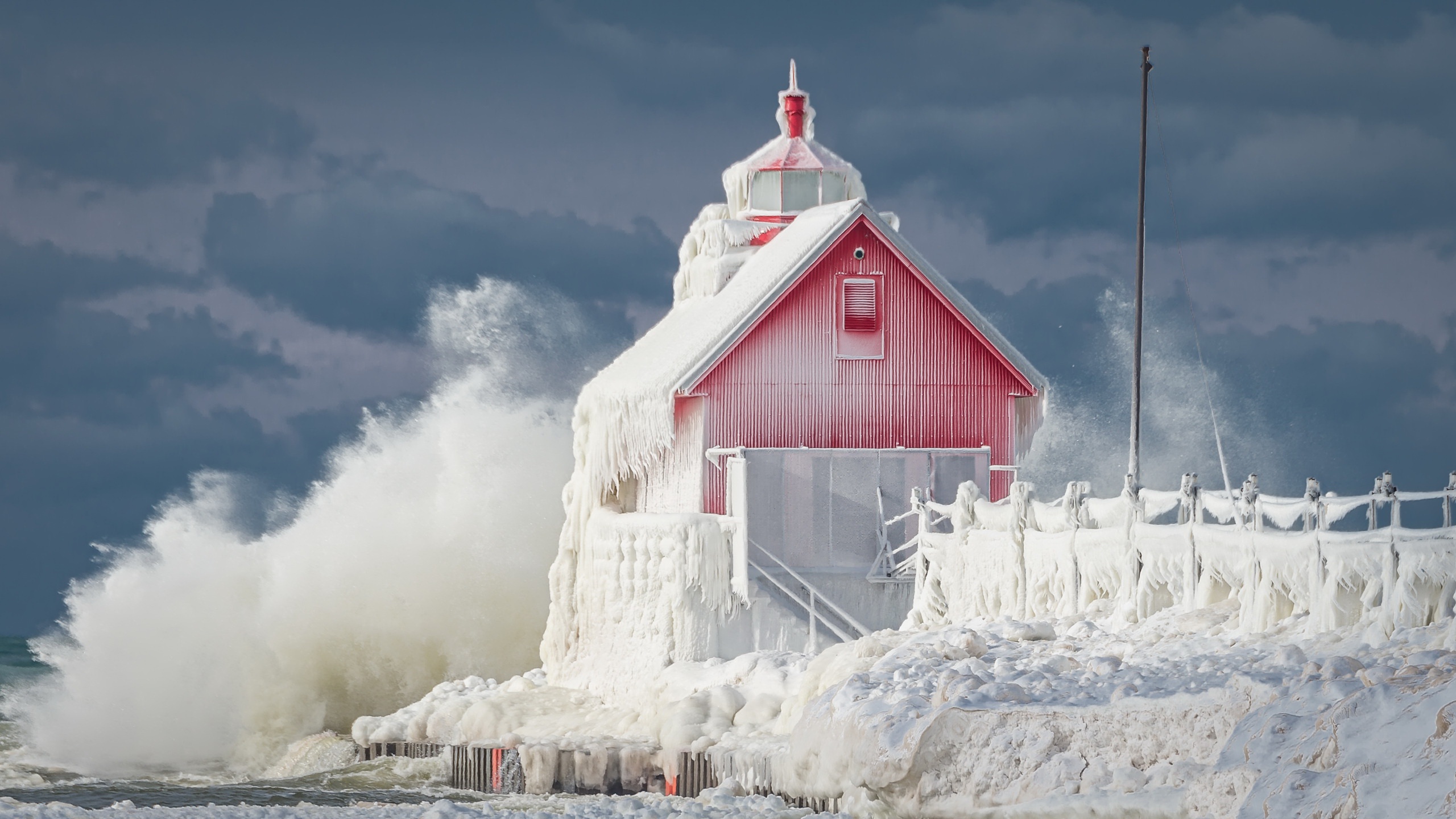 Winter Ice Frost Cold Outdoors Snow Lighthouse Red 2560x1440