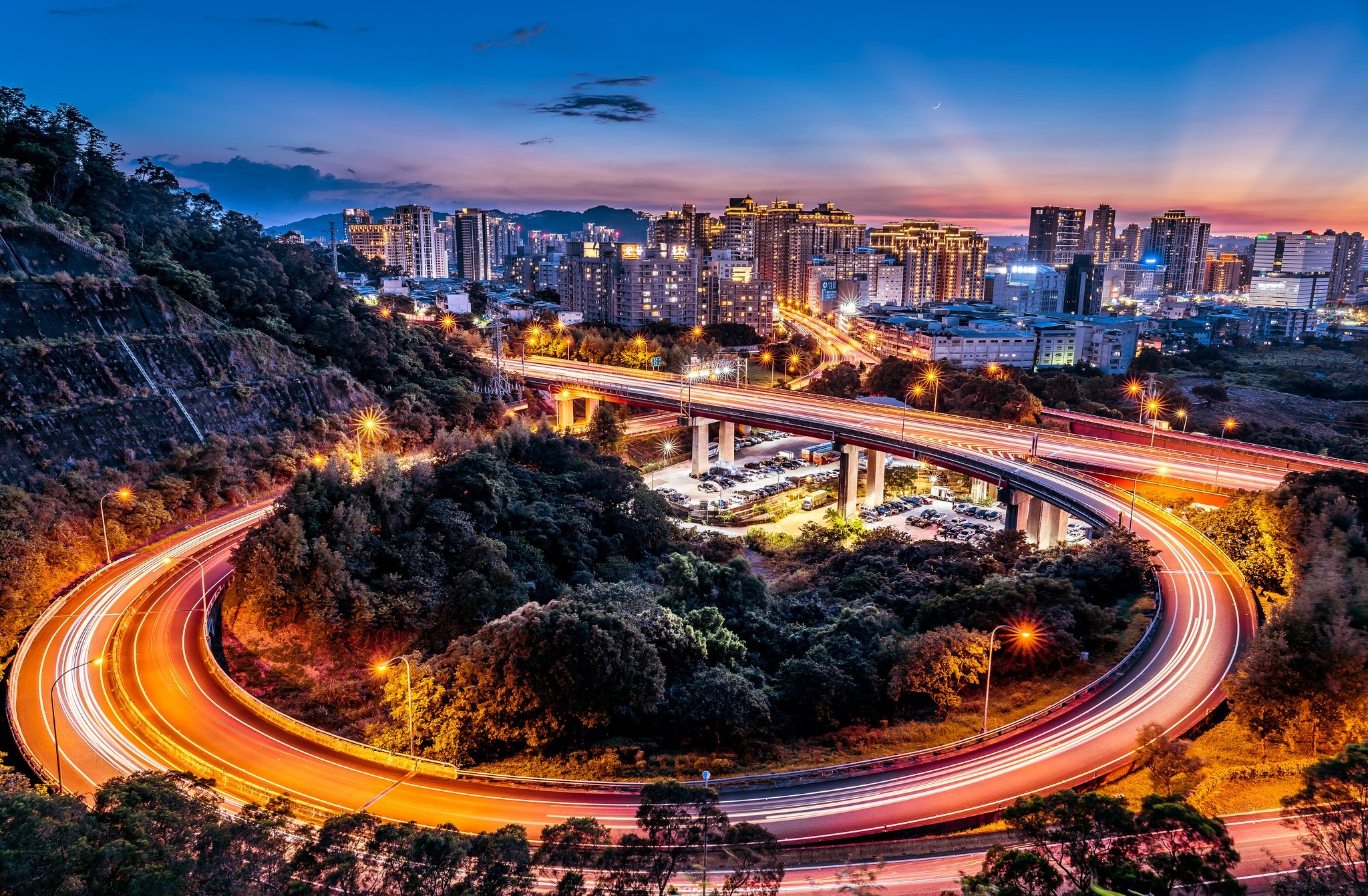 Highway Taiwan Time Lapse 2048x1342