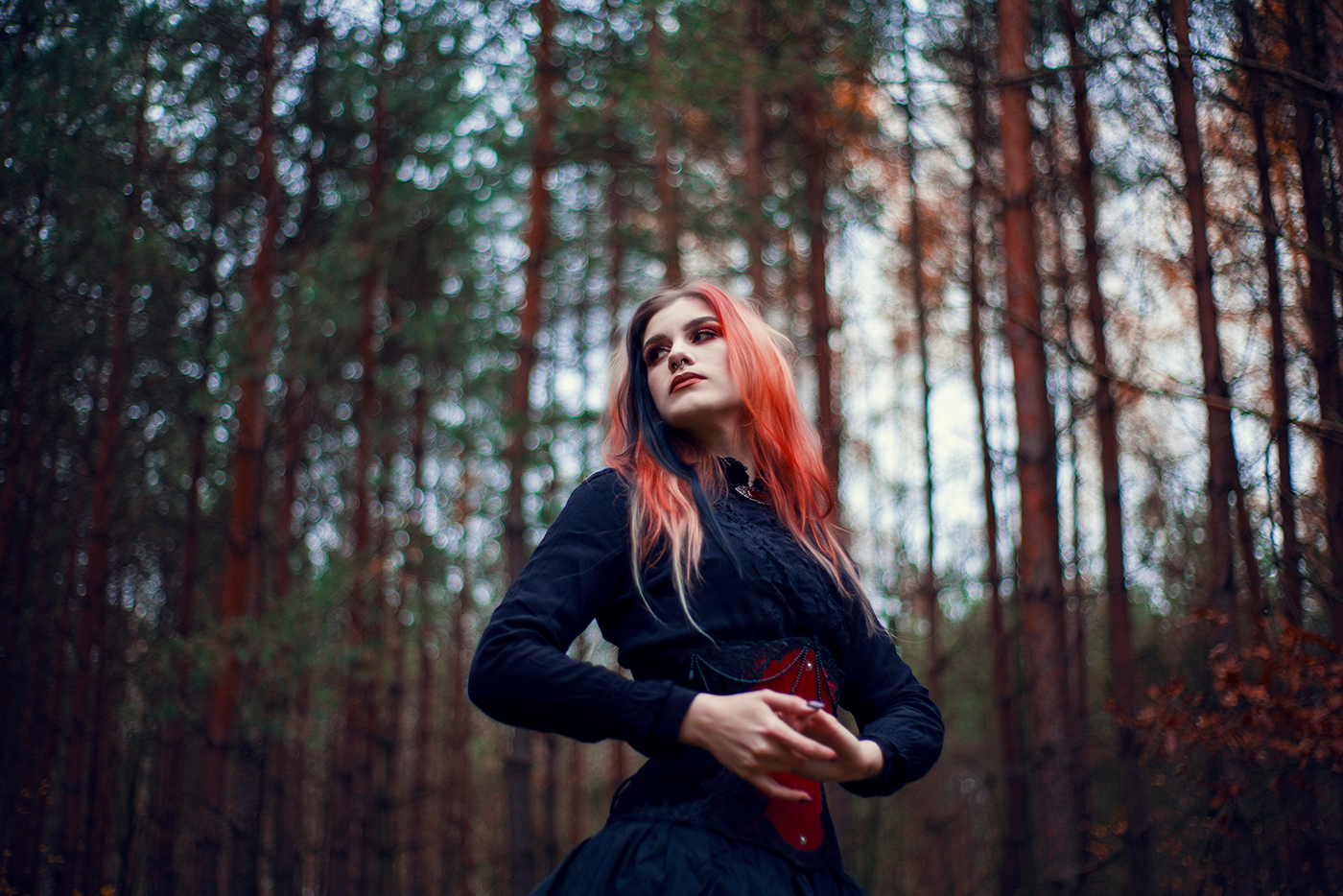 Women Model Redhead Dyed Hair Women Outdoors Trees Goths Forest 1400x934