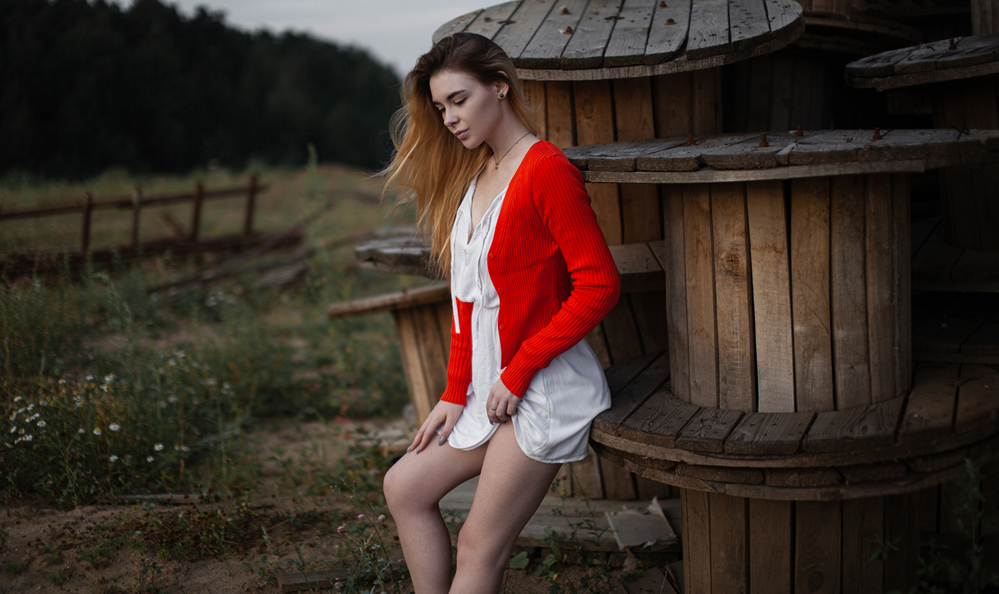 Andrey Frolov Women Ombre Hair Long Hair Red Clothing White Clothing Wooden Surface Outdoors Wind 2048x1217