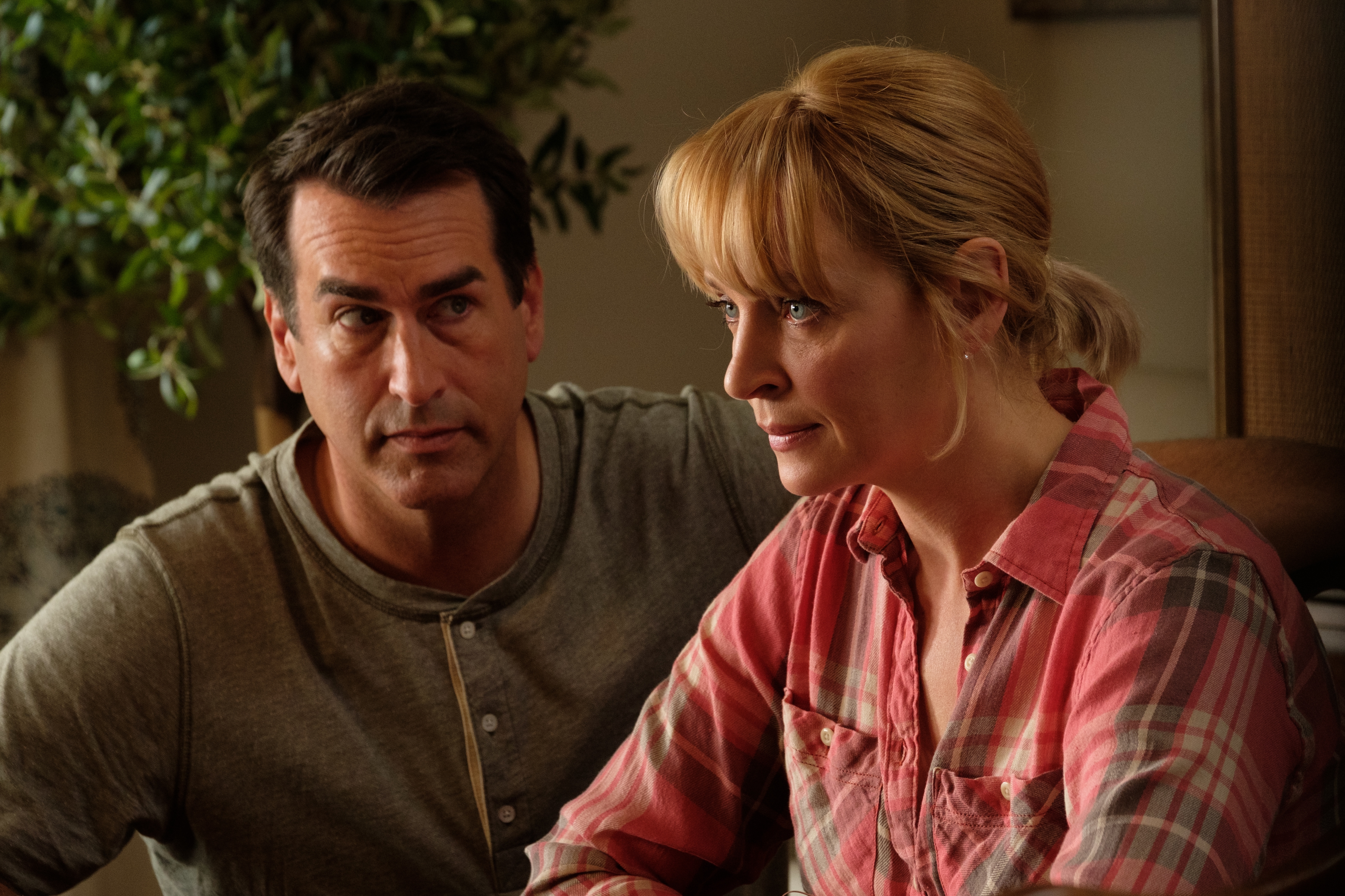 Rob Riggle Uma Thurman 3840x2560