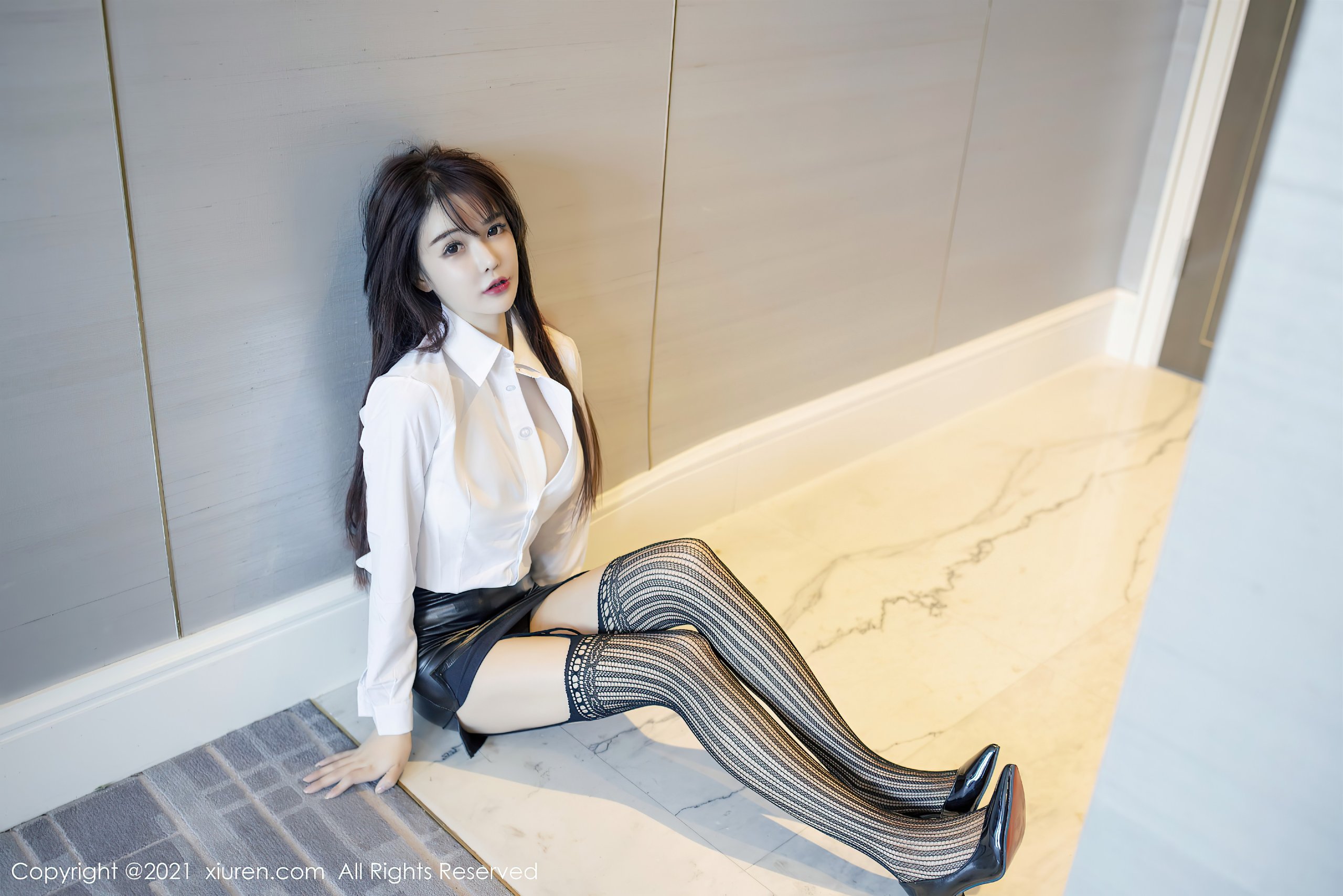 Chinese Model Asian High Heels White Blouse 2560x1708