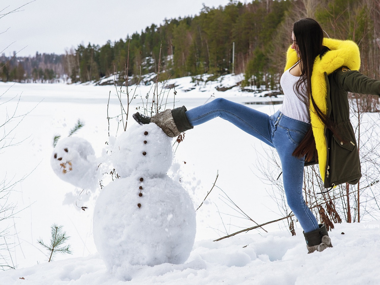 Women Model Long Hair Winter Snow Open Coat Snowman Blue Pants Blue Jeans Brunette Women Outdoors Wh 1280x960