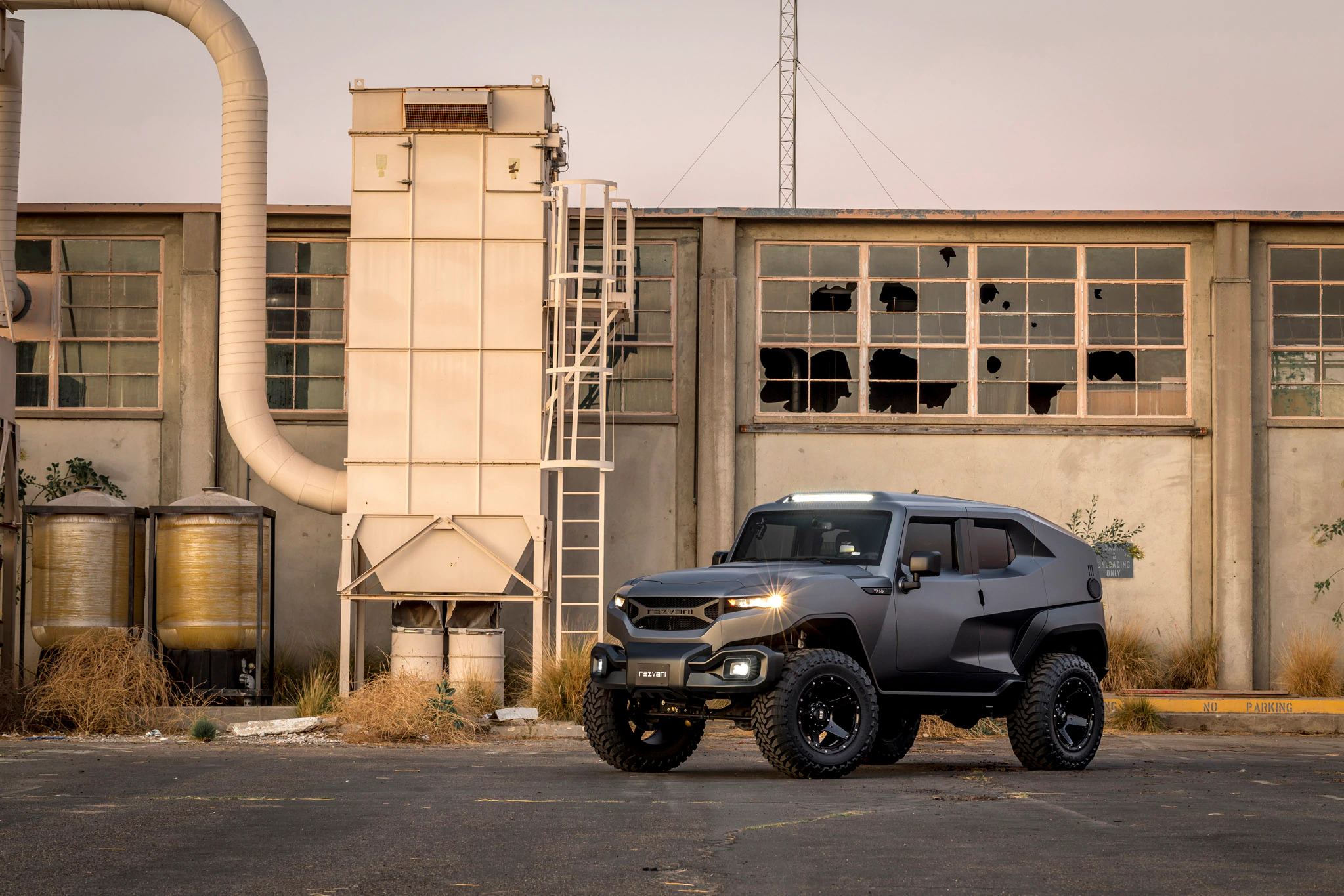 Suv Off Road Car 2047x1365