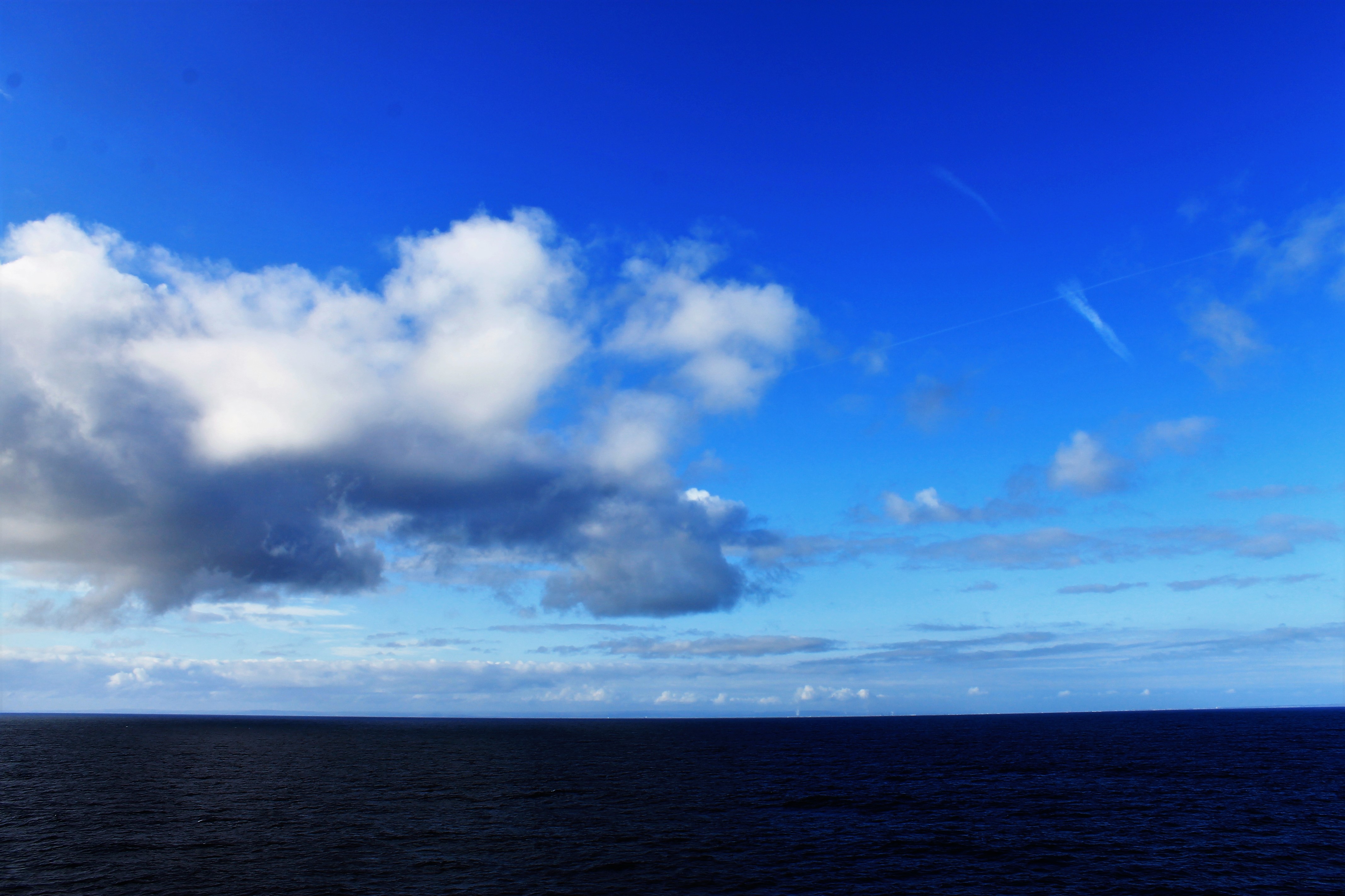 Blue Horizon Sea Sky 4272x2848